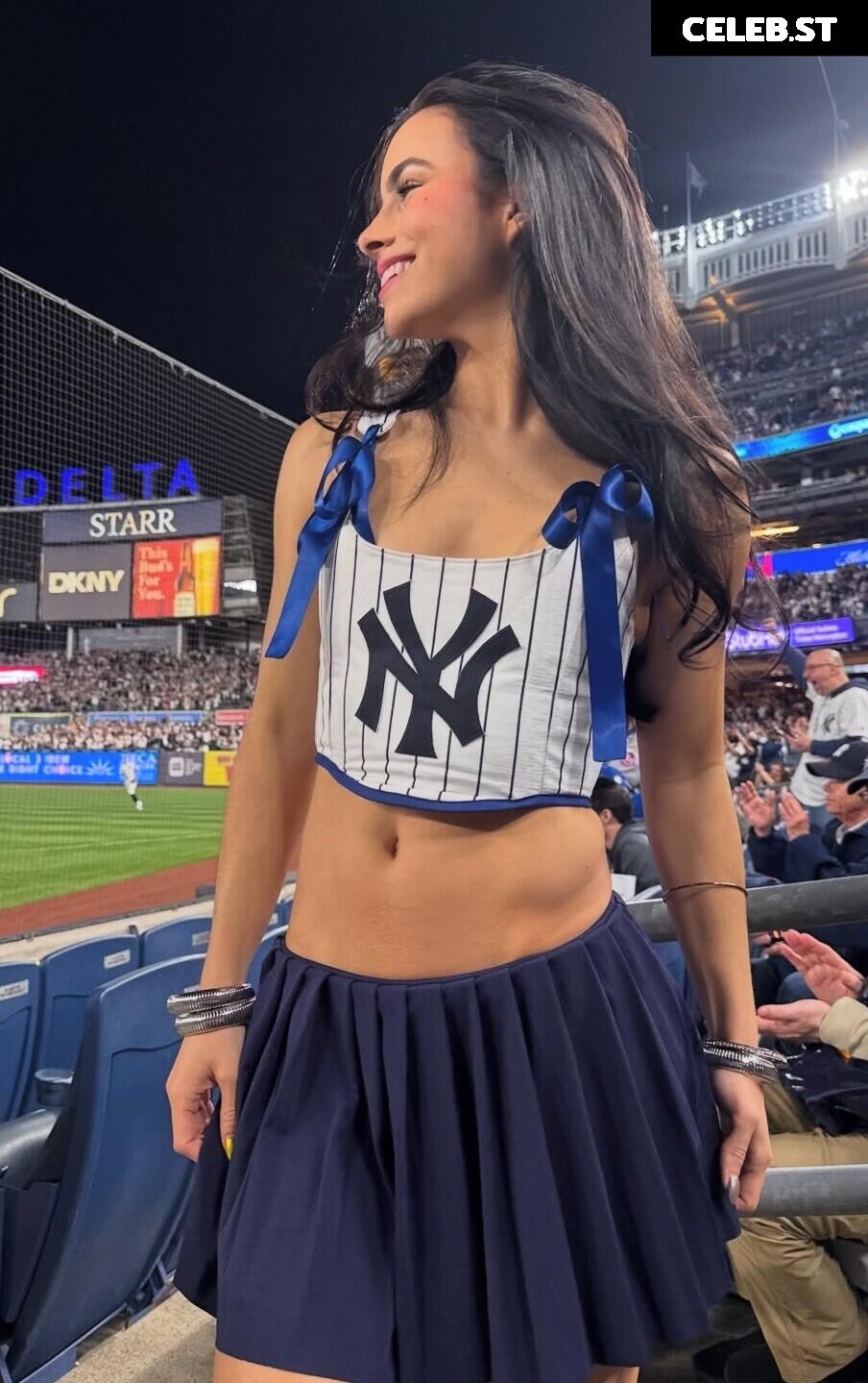 Sofia Elizabeth - sofiaspams Image 23916194