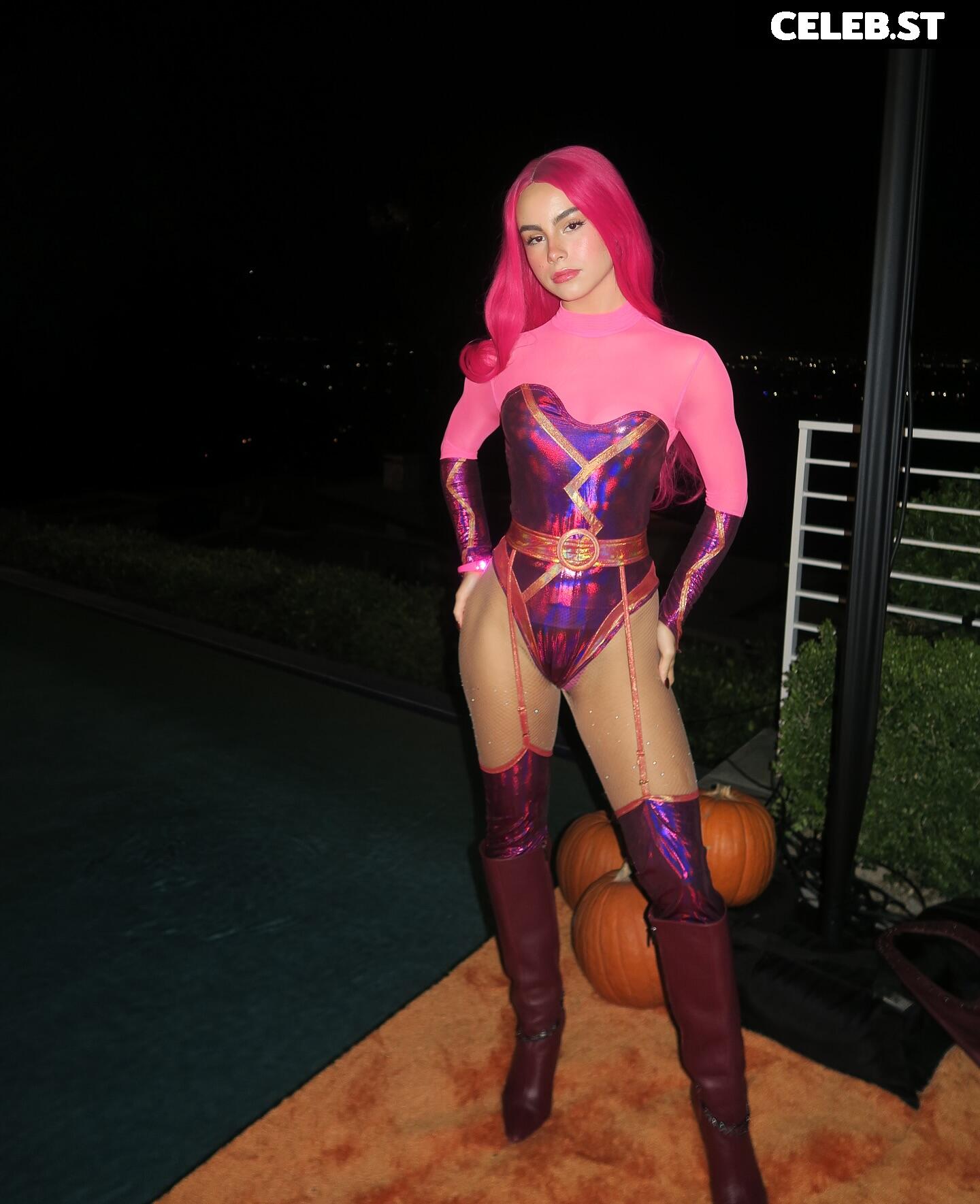 Sofia Elizabeth - sofiaspams Image 23916236