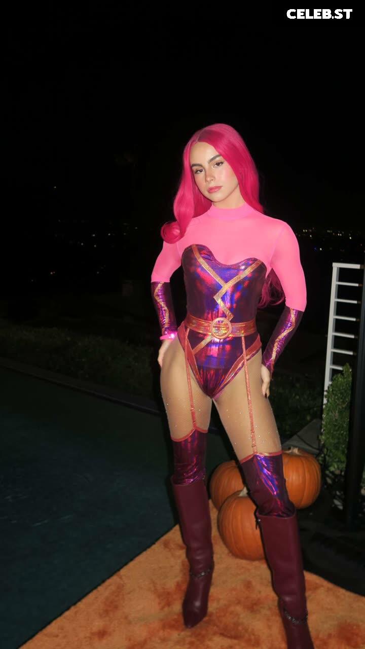Sofia Elizabeth - sofiaspams Image 23916245