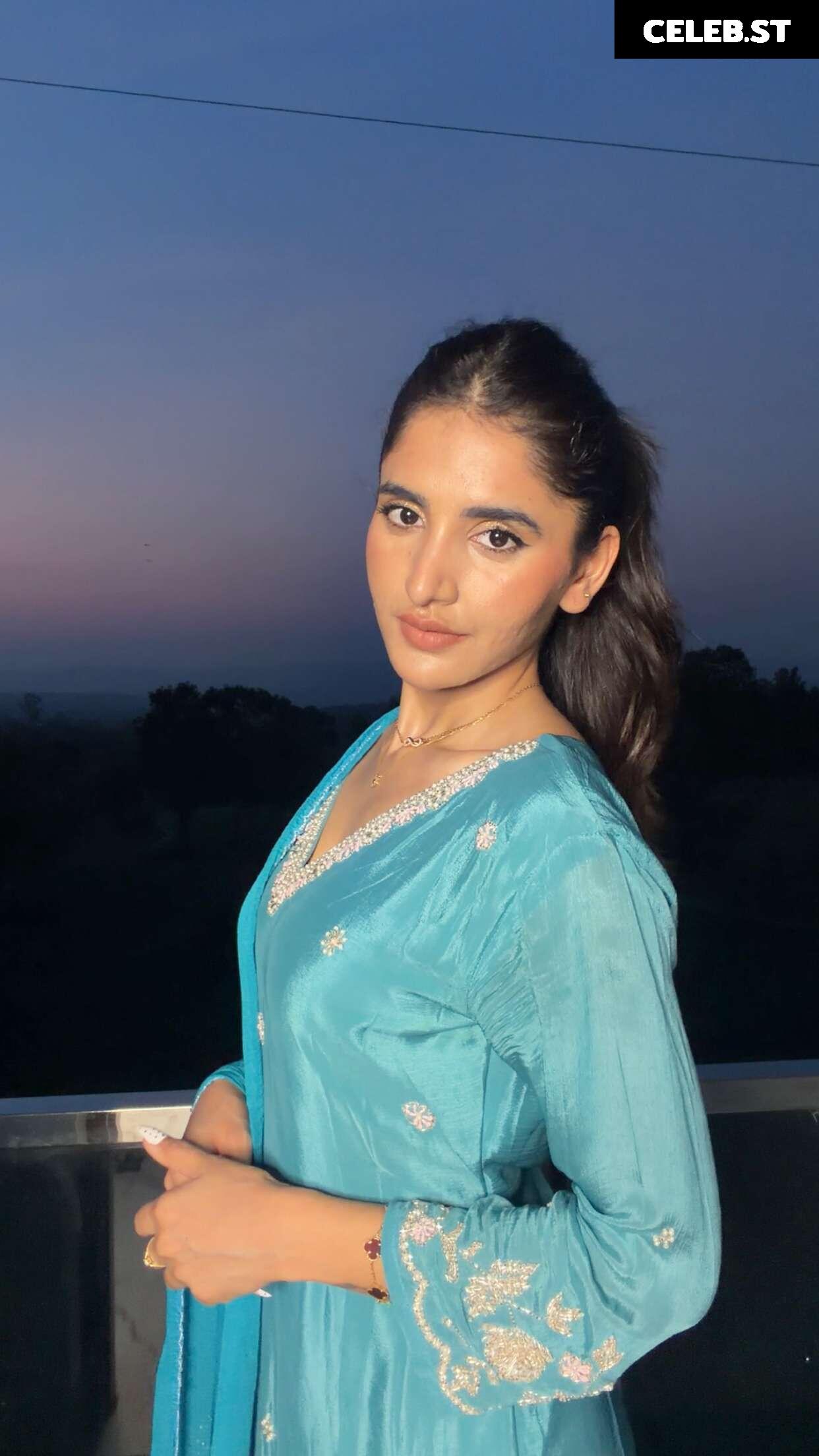 Rachel Sharma Image 23910690