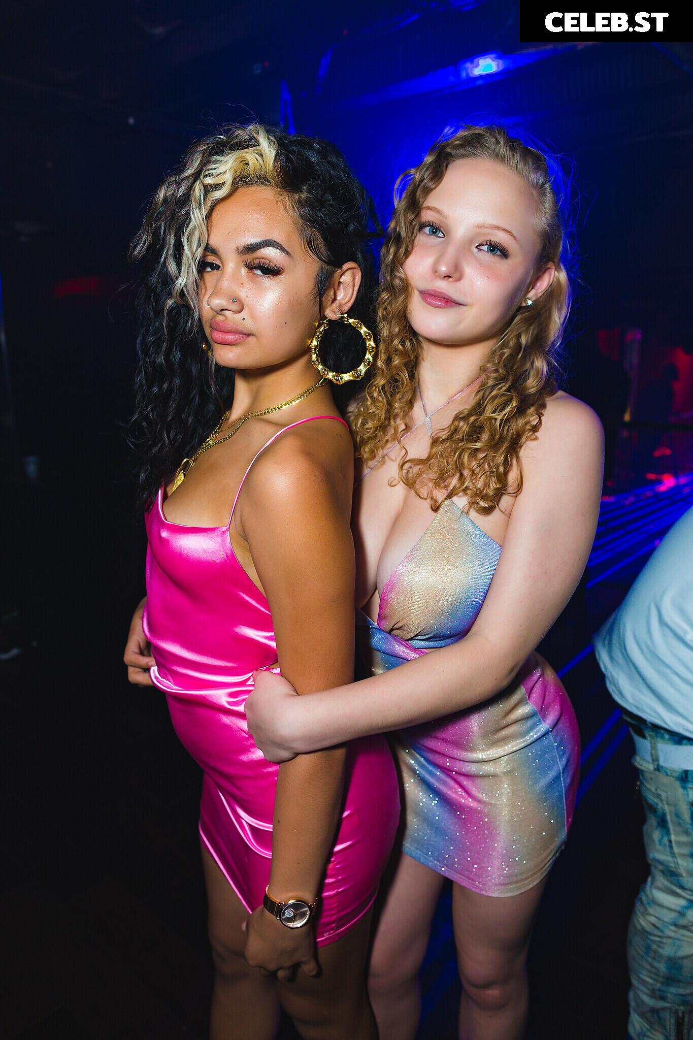 Evie Erikson + Ellie Erikson Image 23928996