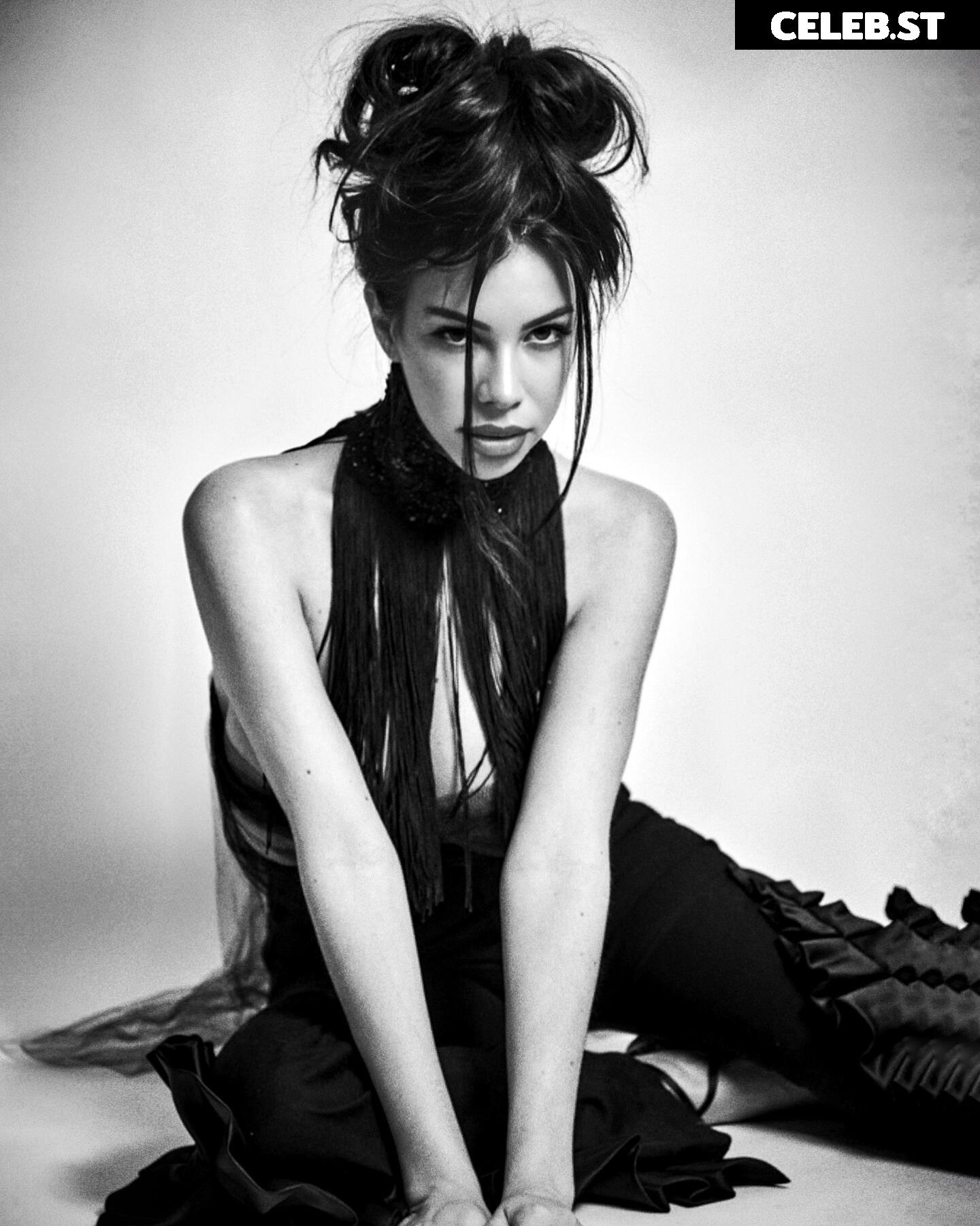 Isabela Izycka / Izzycka Image 23924217