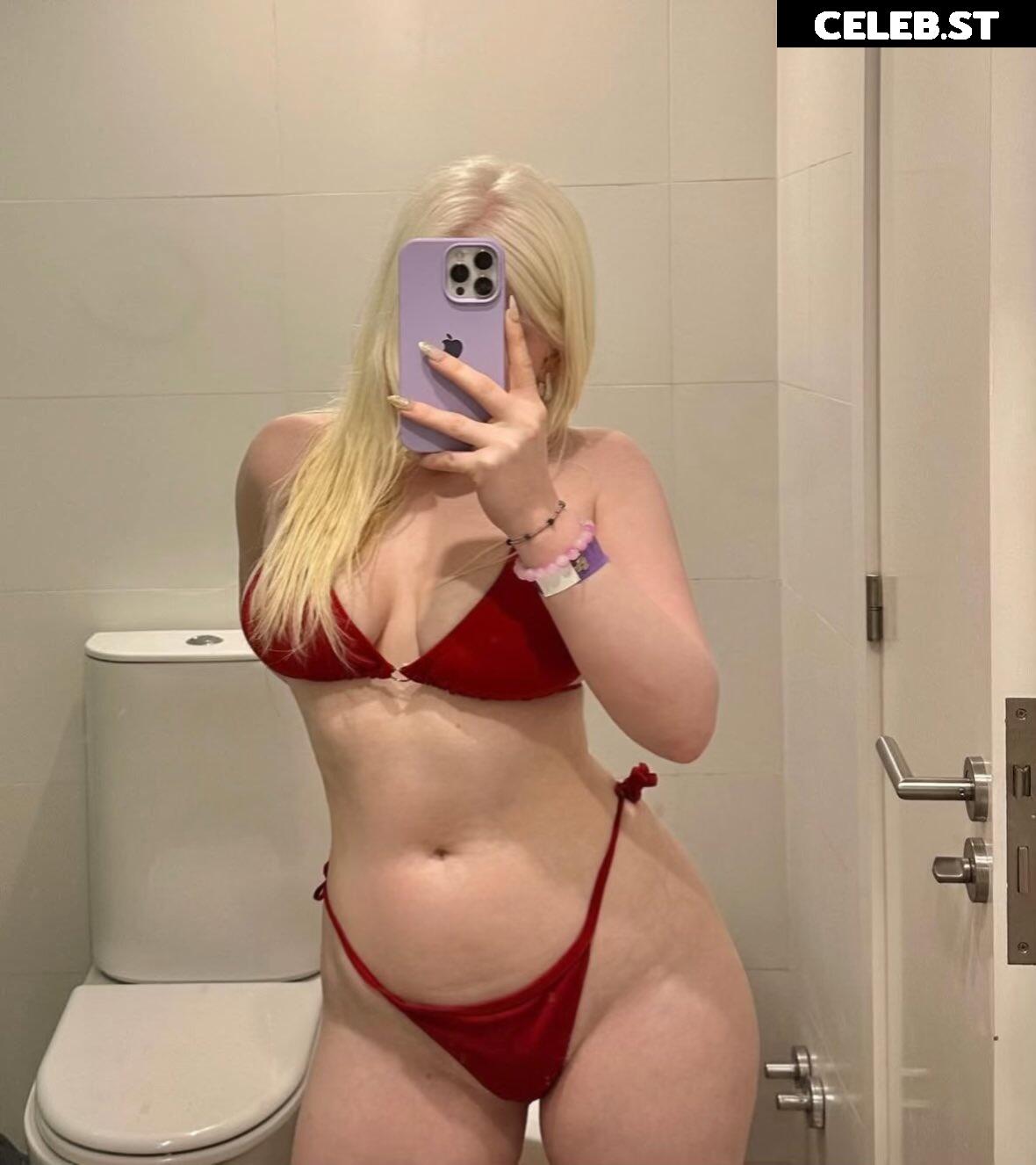 Snowwhitebella Image 23921427