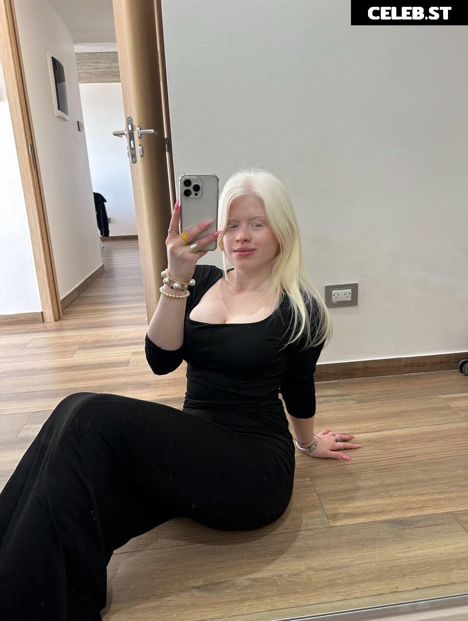 Snowwhitebella Image 23921320
