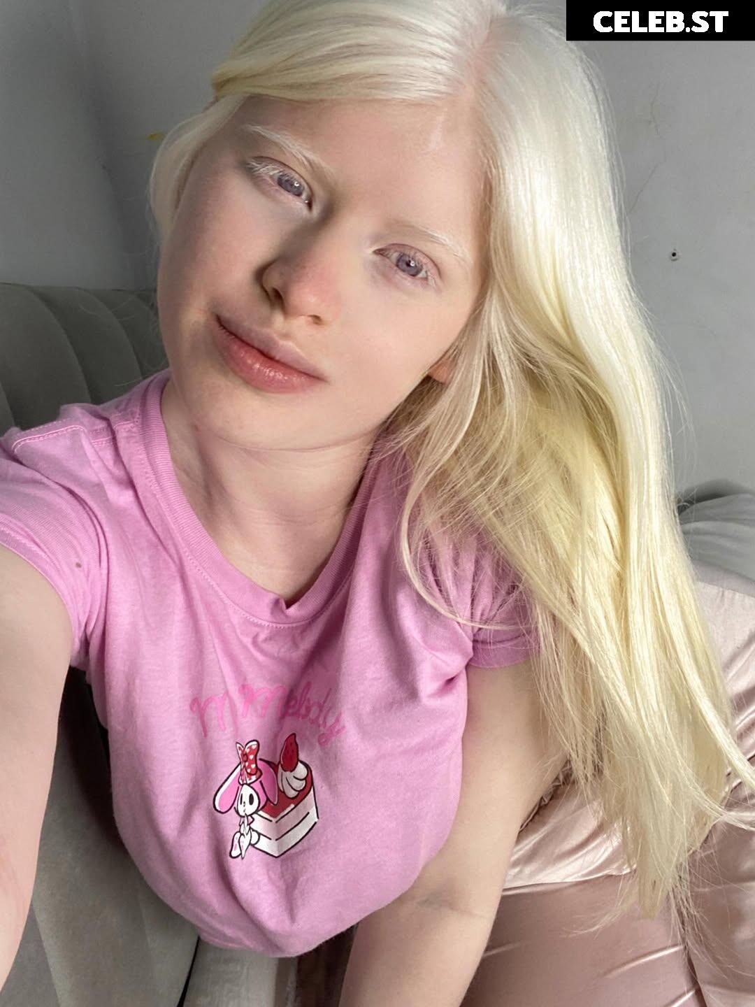 Snowwhitebella Image 23921316
