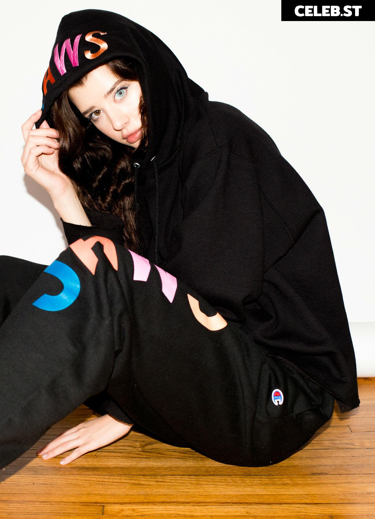 Sarah McDaniel (Krotchy) - cloudpeople Image 23920526