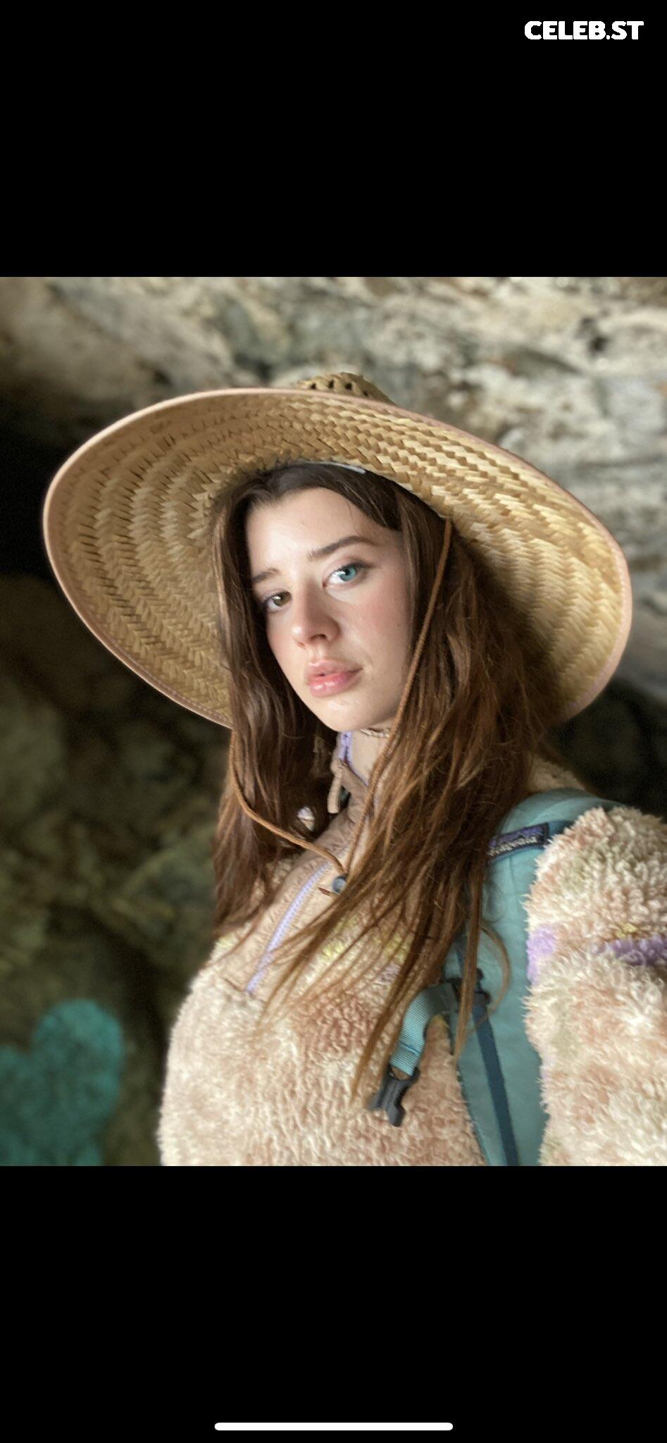Sarah McDaniel (Krotchy) - cloudpeople Image 23920473