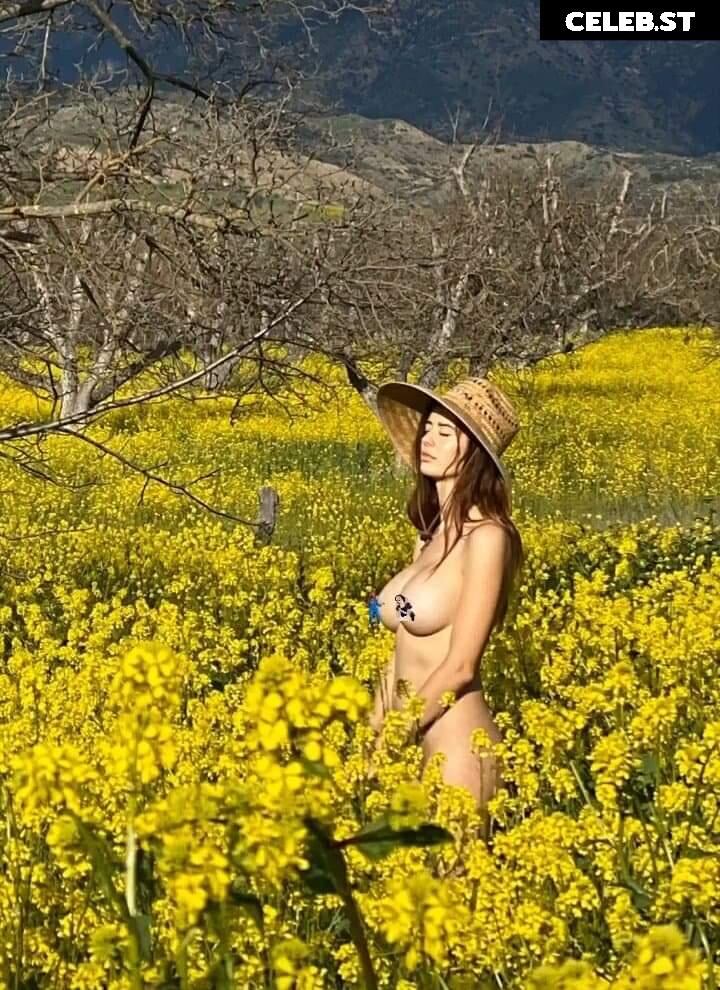 Sarah McDaniel (Krotchy) - cloudpeople Image 23920349