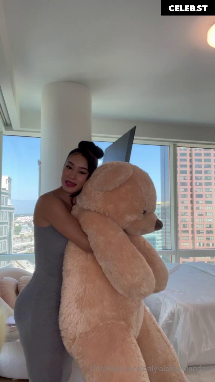 lala baptiste Image 23929677