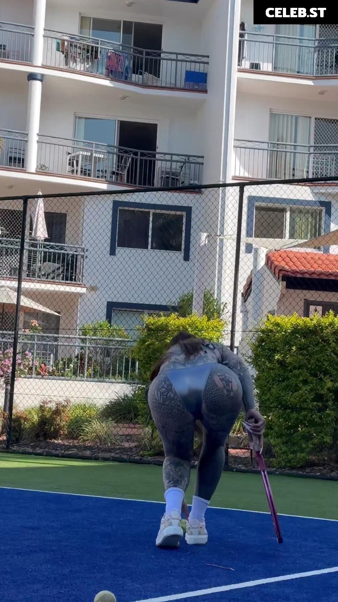 Amber Luke Image 2392914