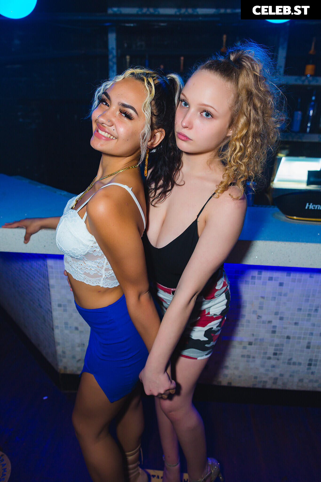 Evie Erikson + Ellie Erikson Image 23929038