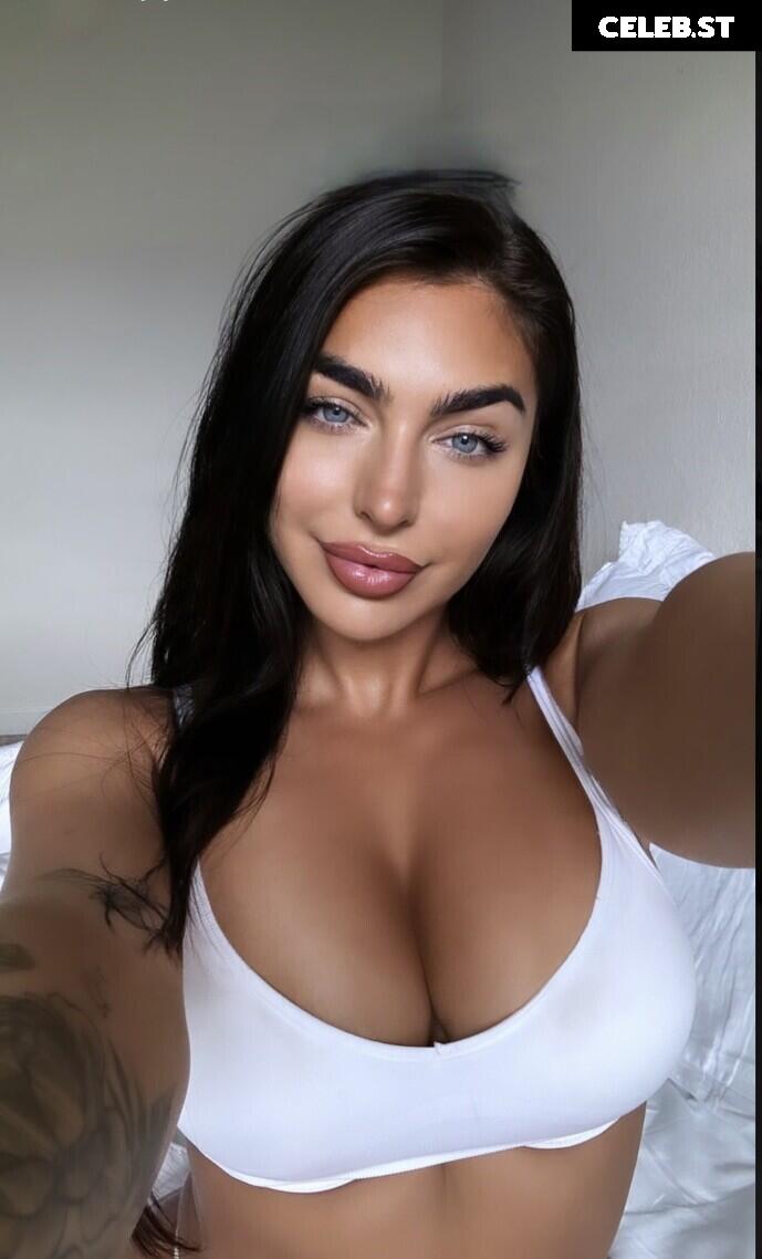 Emily Rinaudo | EmjayyPlays Image 23929316