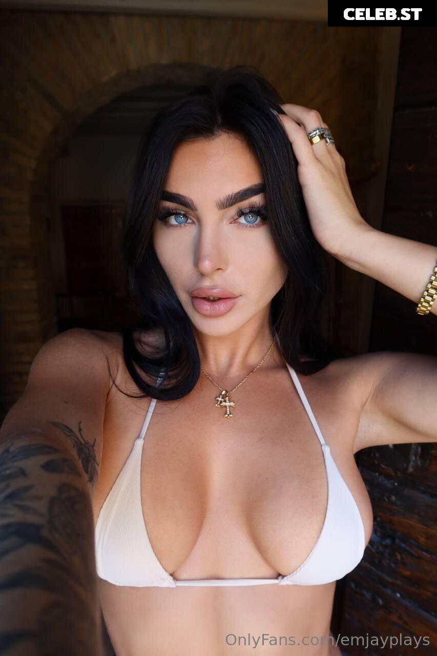Emily Rinaudo | EmjayyPlays Image 23929340