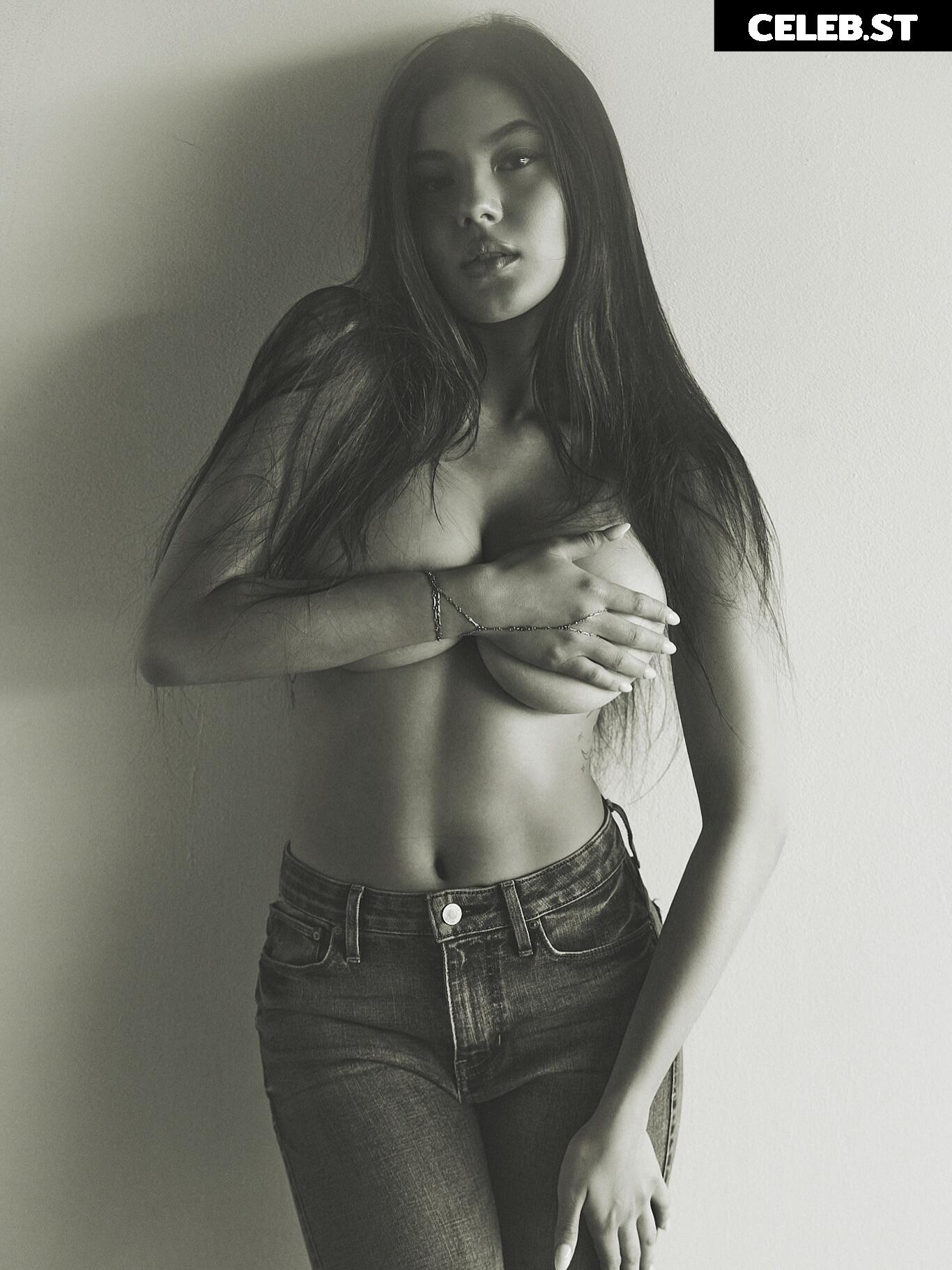 noellalittlestar / noella Image 23937089