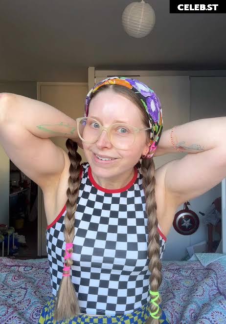 Jessie Cave Image 23936124