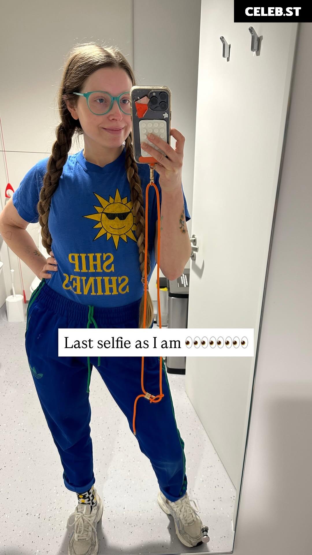 Jessie Cave Image 23936172