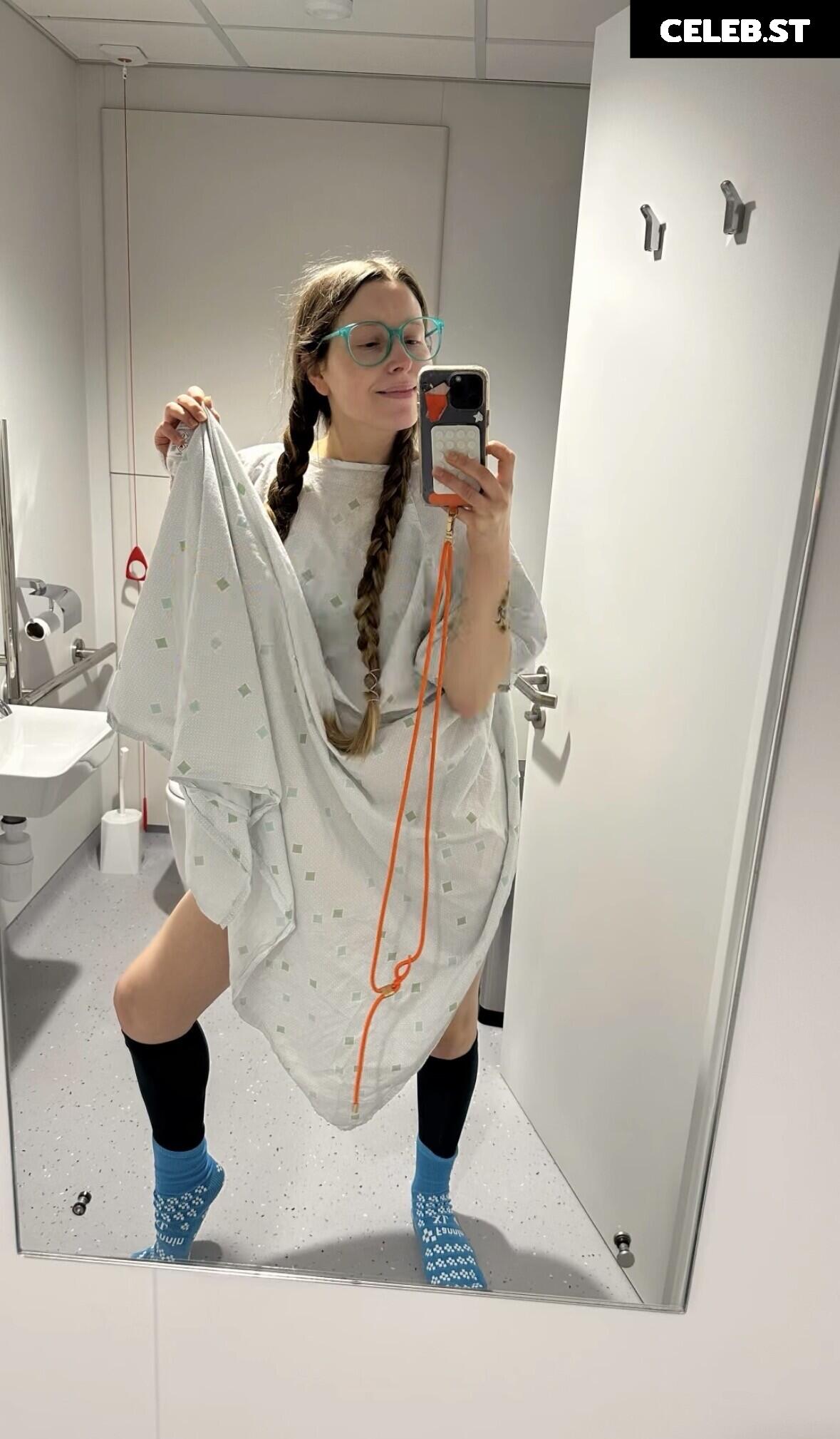 Jessie Cave Image 23936175