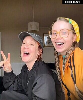 Jessie Cave Image 23936092