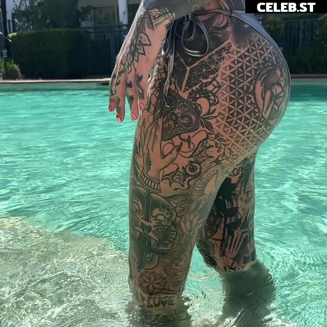 Amber Luke Image 2393233