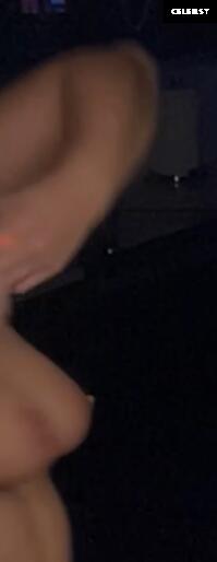 Nipslips &amp; Just Chatting streamers Image 23907044