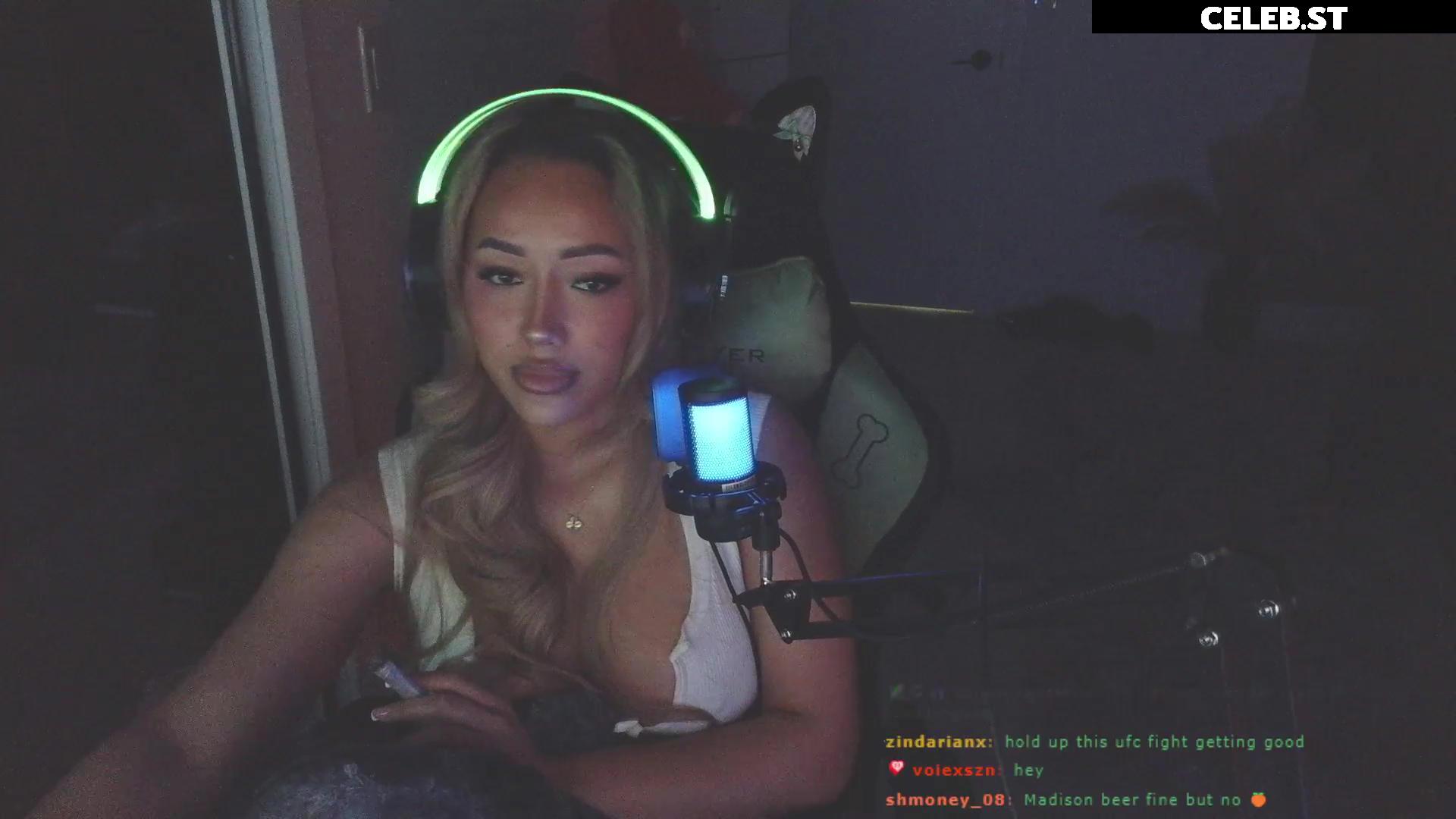 Nipslips &amp; Just Chatting streamers Image 23907209