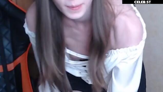 Nipslips &amp; Just Chatting streamers Image 23906960