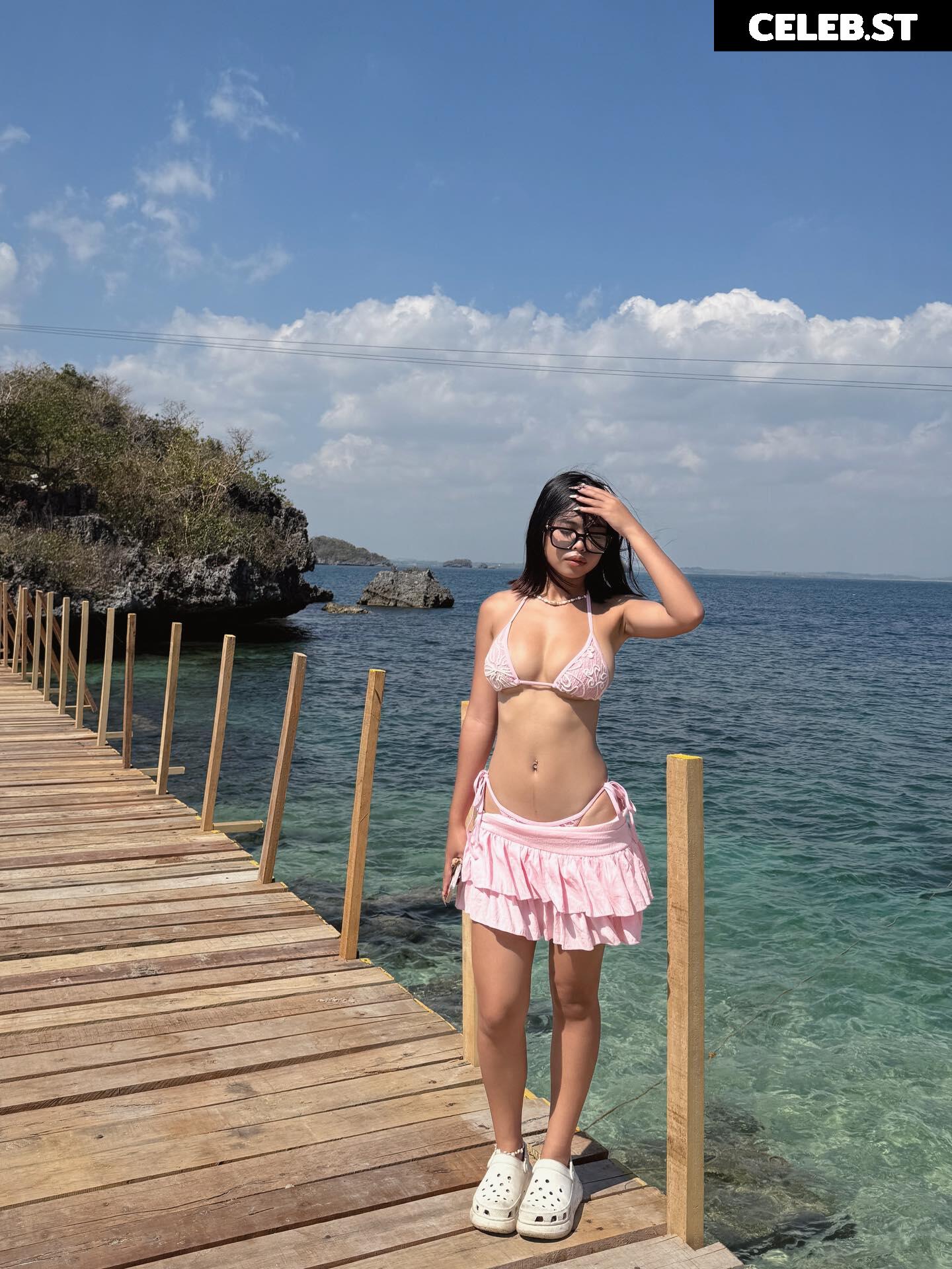 stiwaberi / ishiberries_ Image 23901422