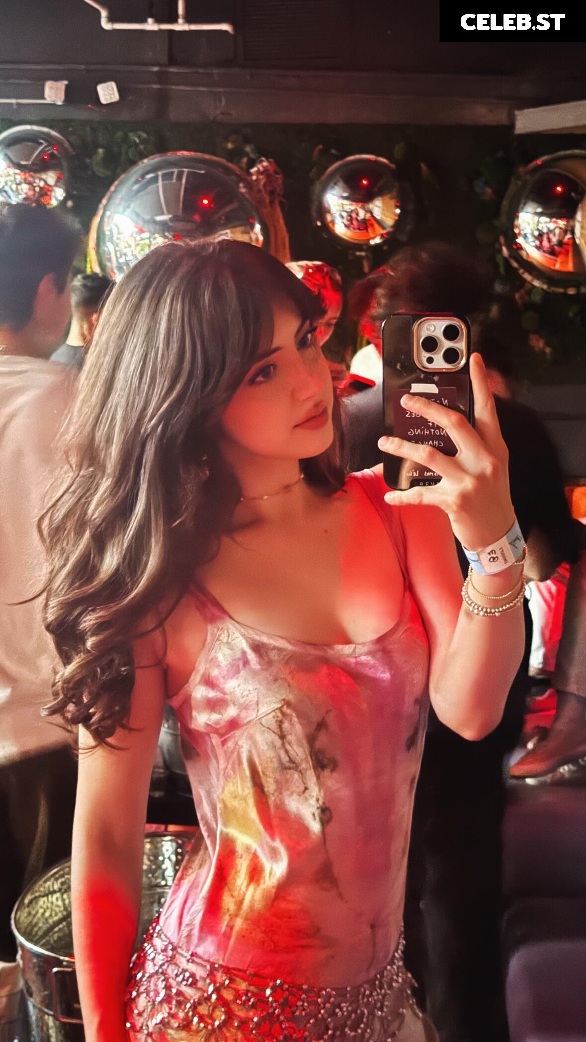Sophie Silva │ notsophiesilva │ _sophiesilva_ Image 23901635