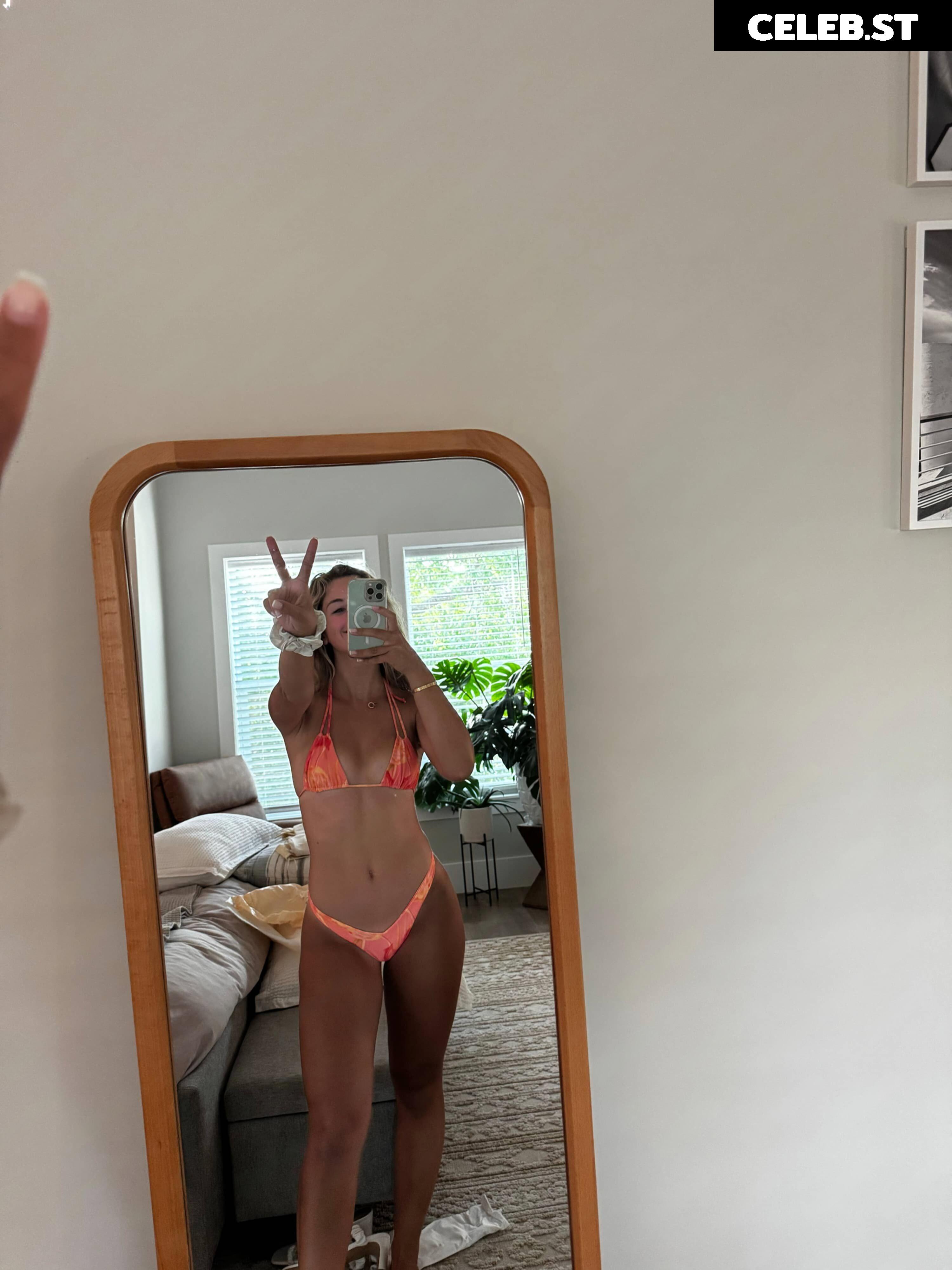Corina_907 | Corinna Layton Image 23900404