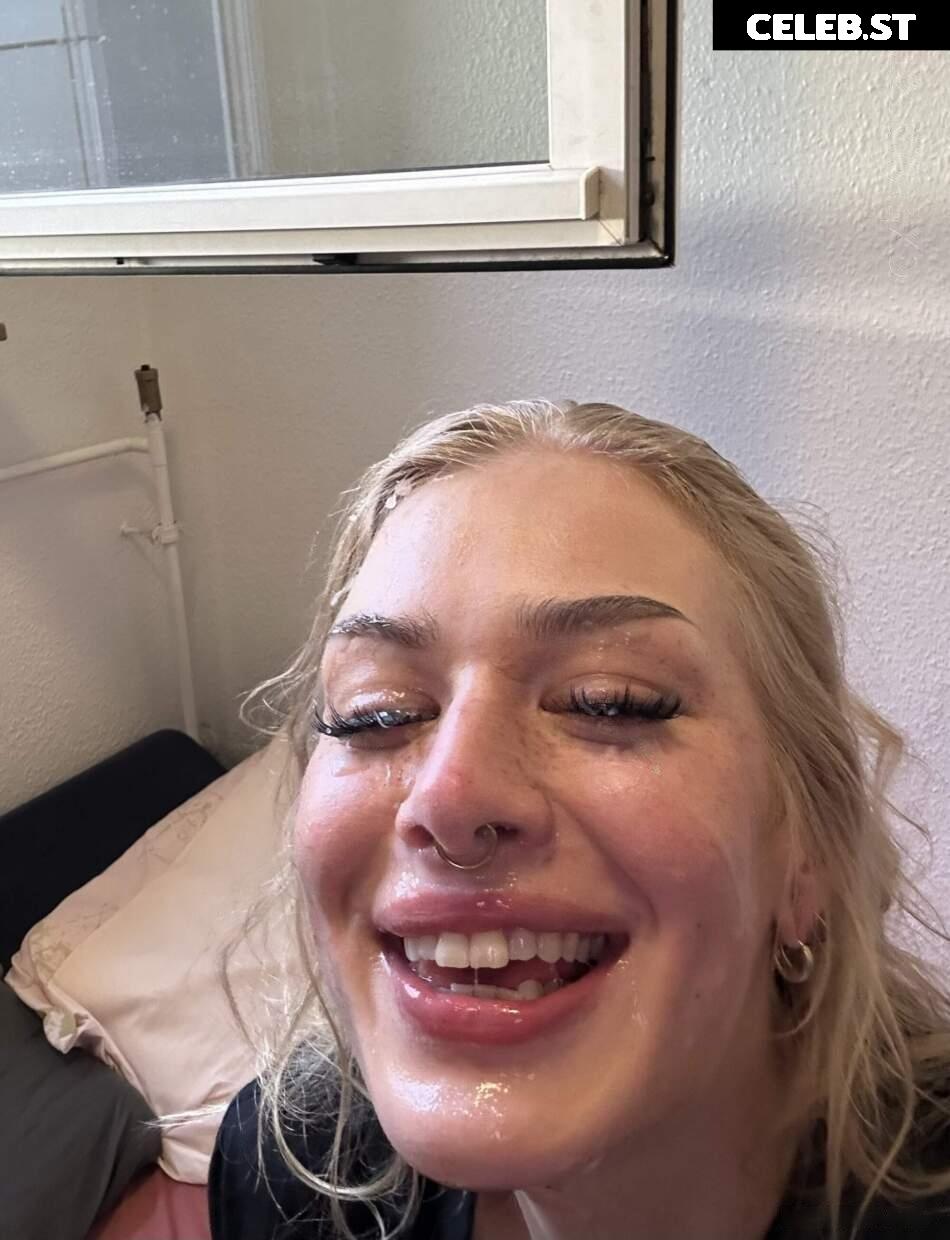 Softgodess Image 2390270