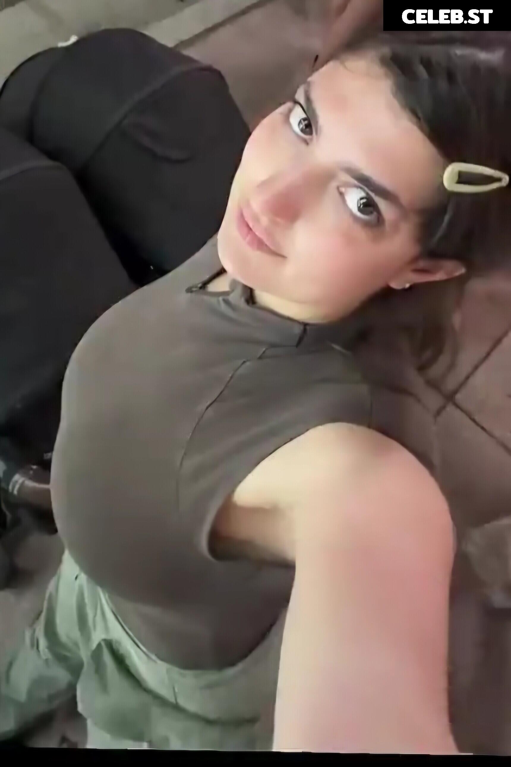 Rachel Levin / RclBeauty101 Image 23909789