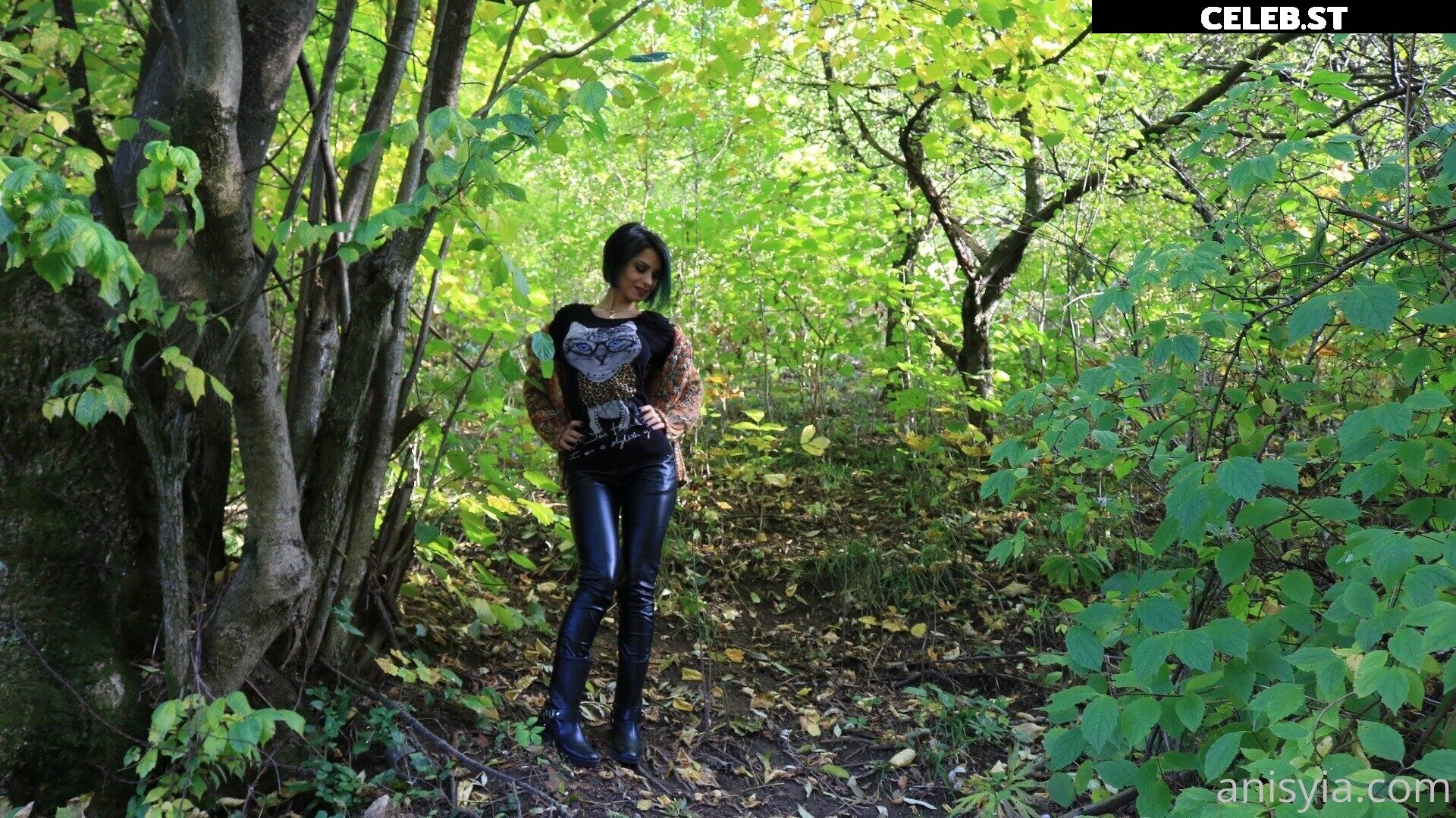 Anisyia Image 2387866