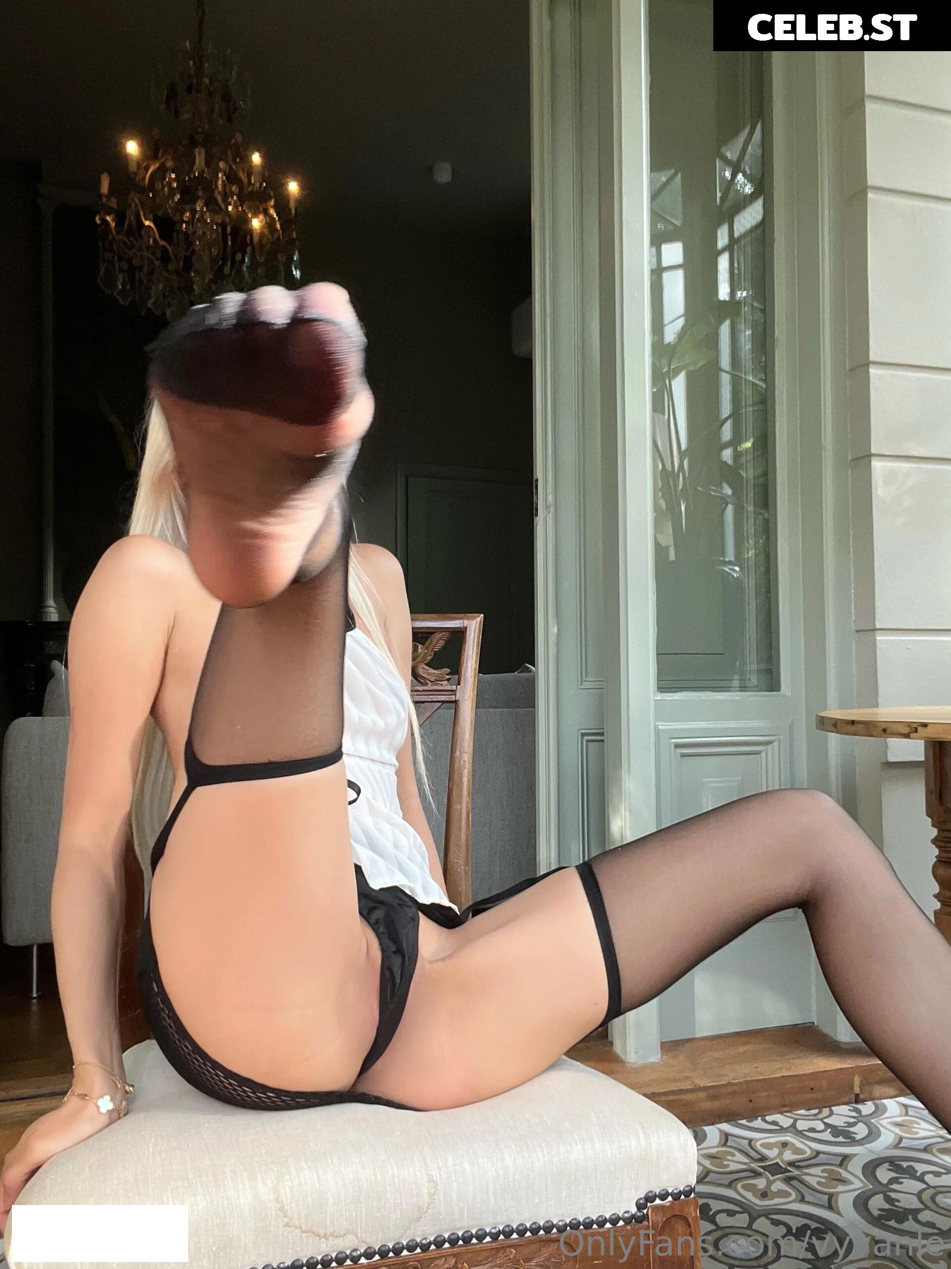 Vyvan Le Image 23876049