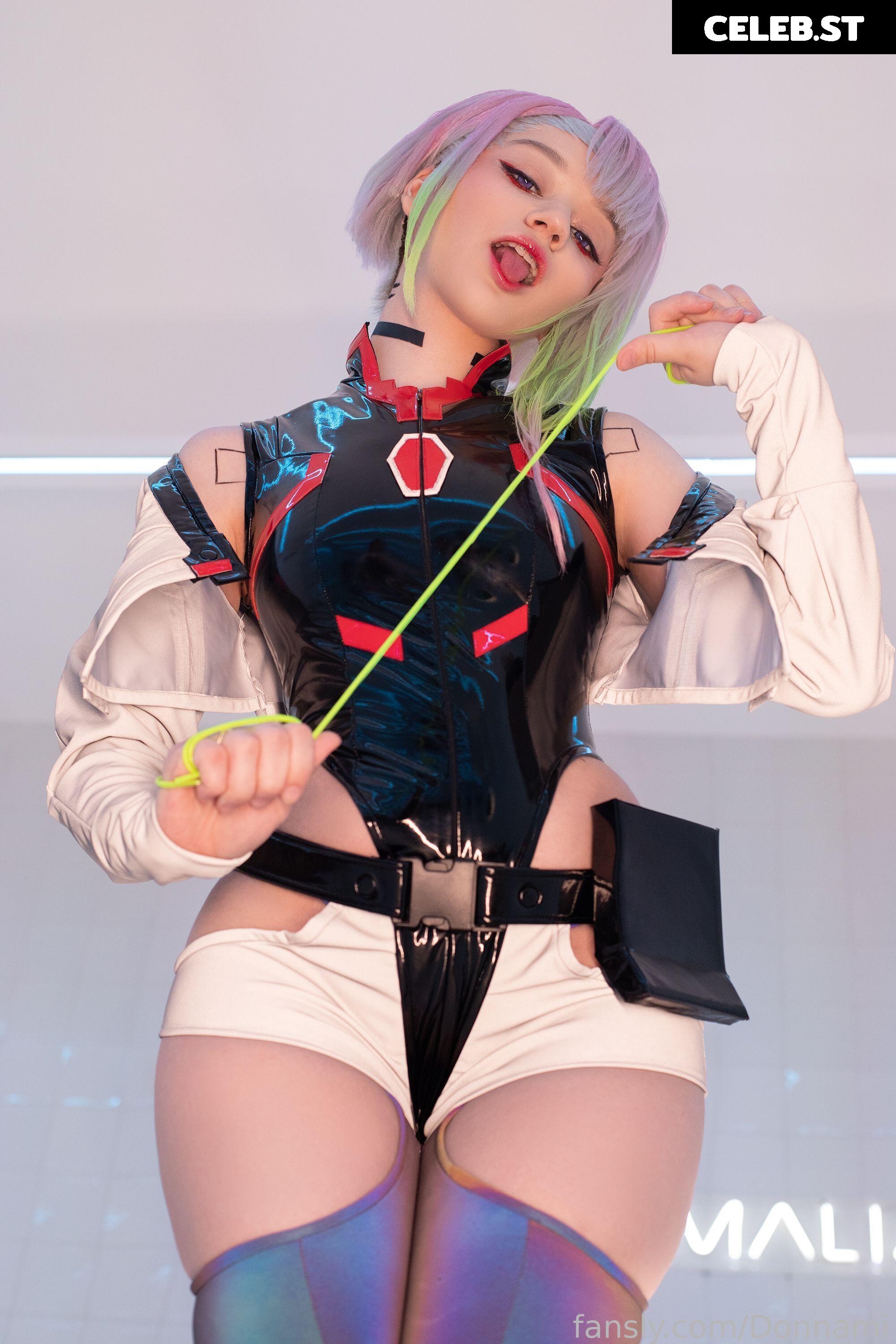 Donna loli Image 23845408