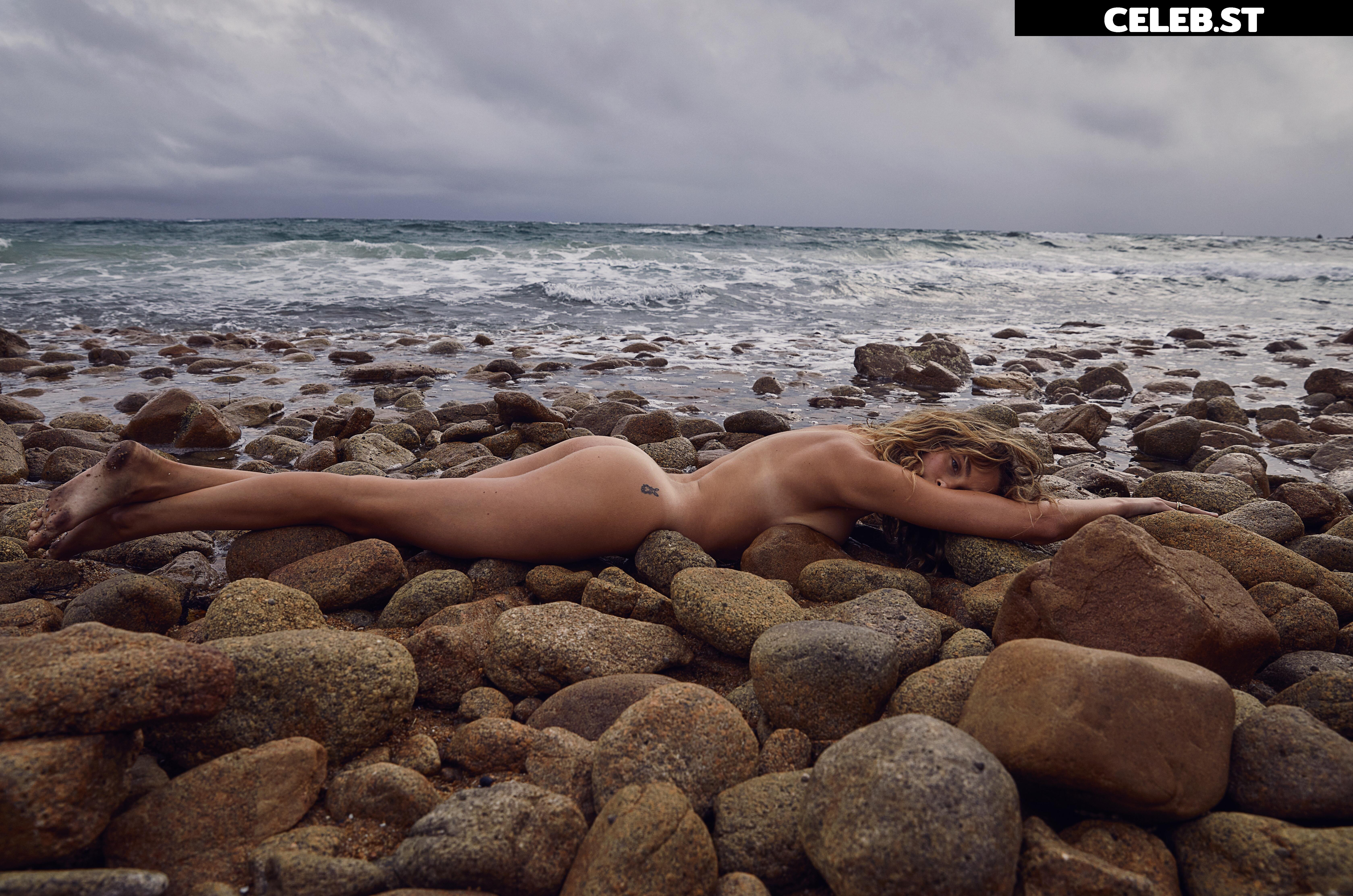 Natalie Jayne Roser/ Series Magazine Image 23845685