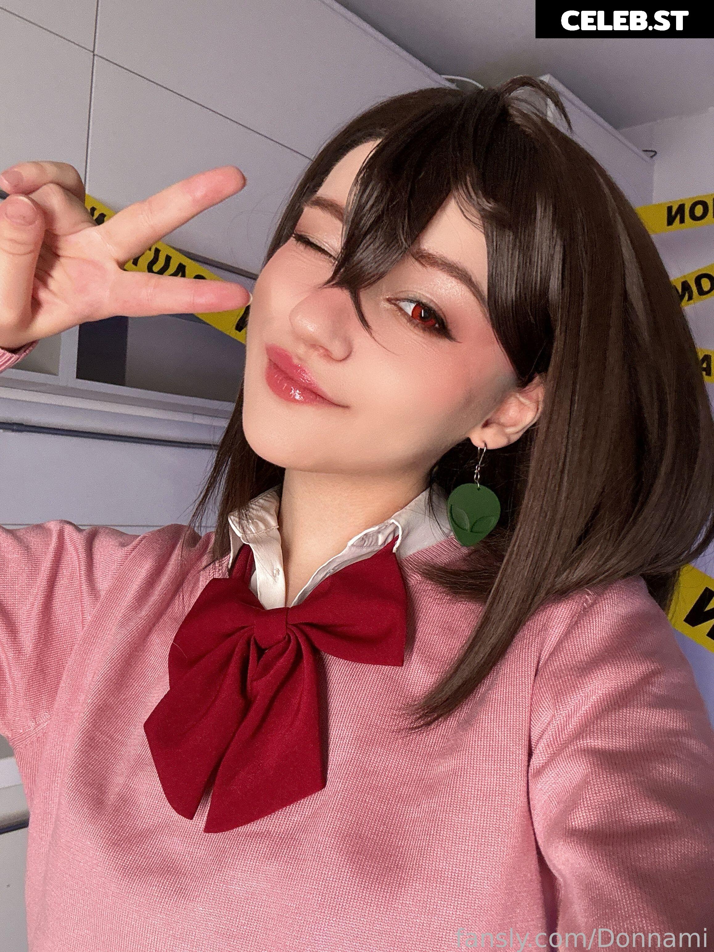Donna loli Image 23844863