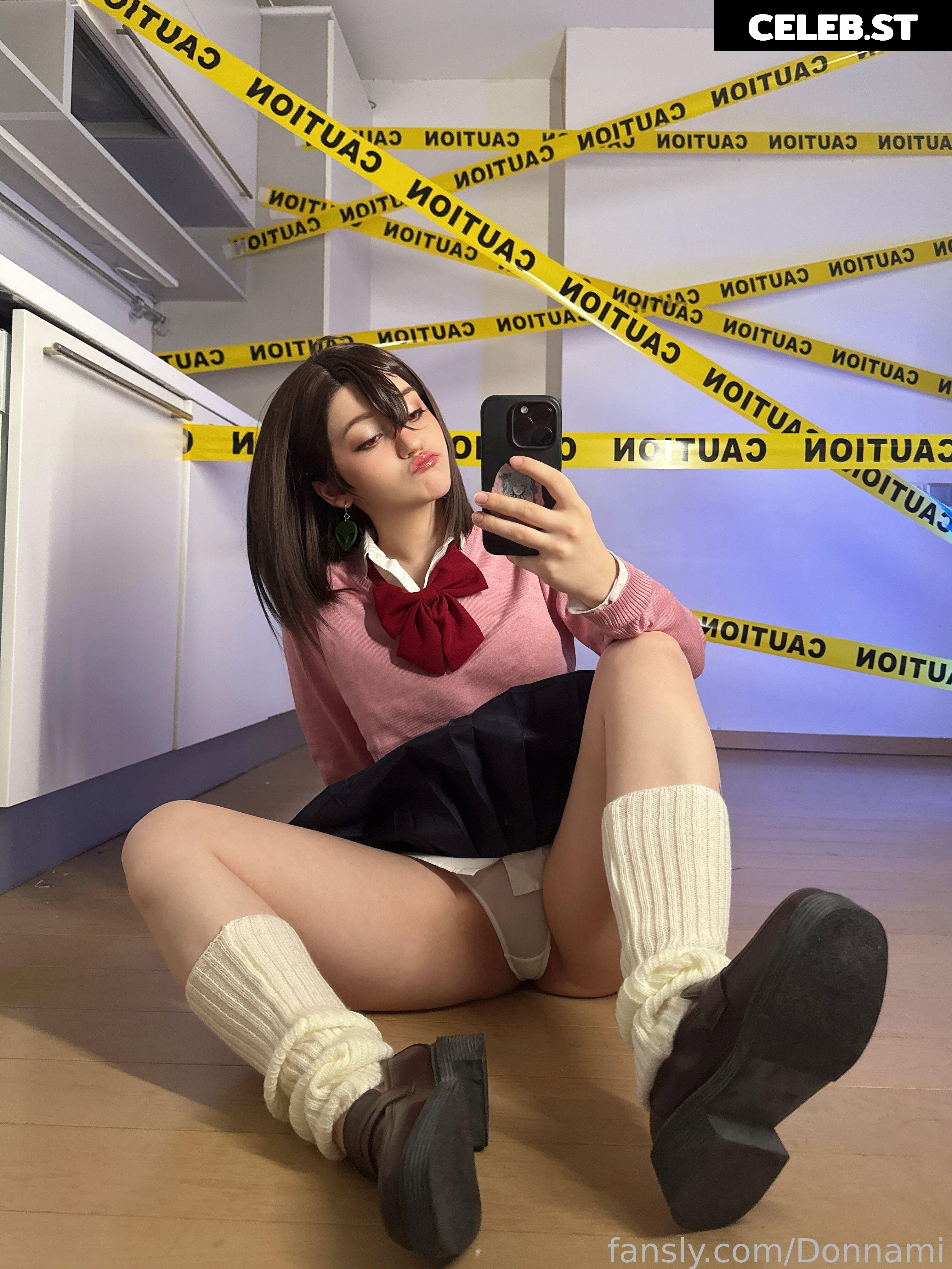 Donna loli Image 23844854