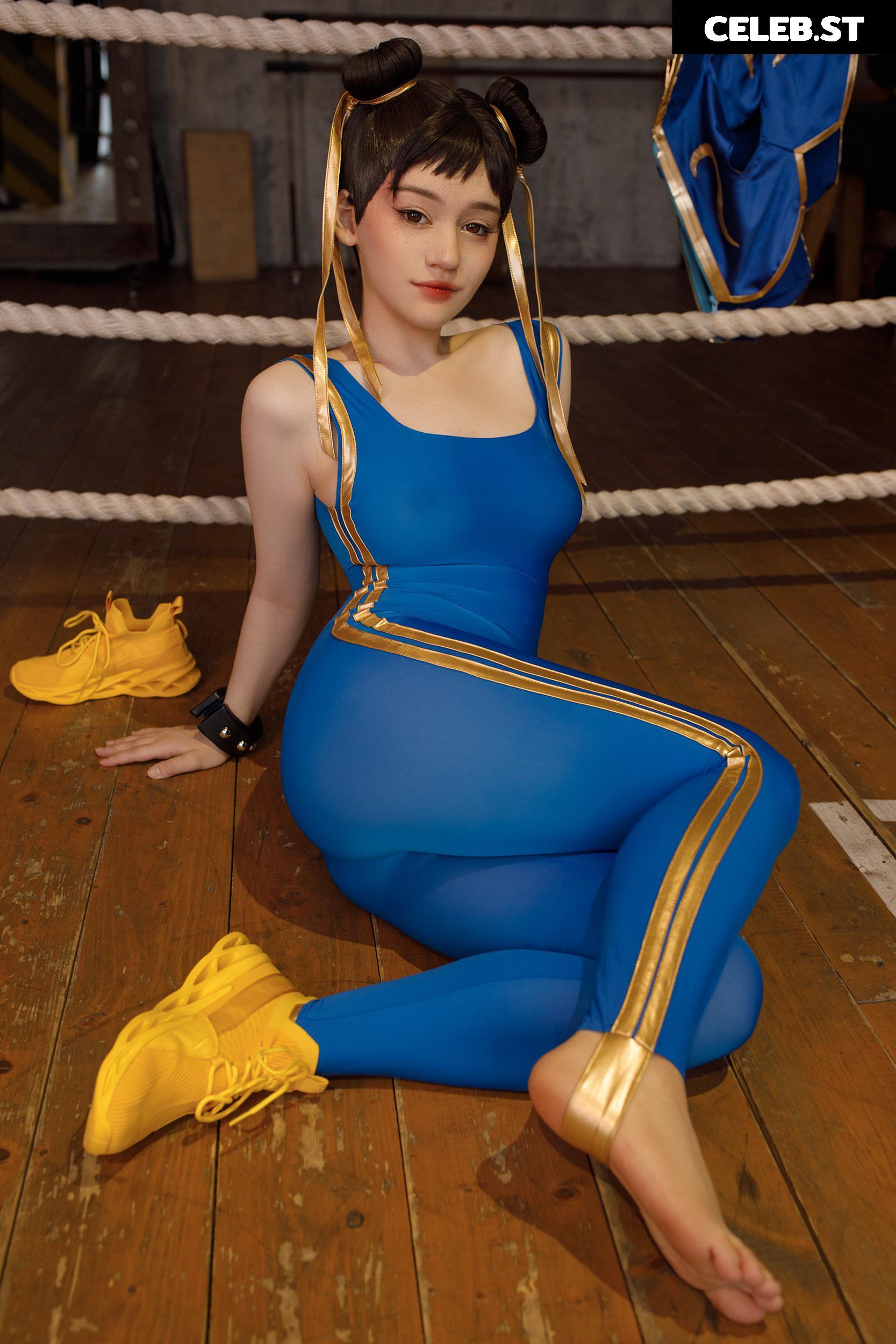 Donna loli Image 23844101