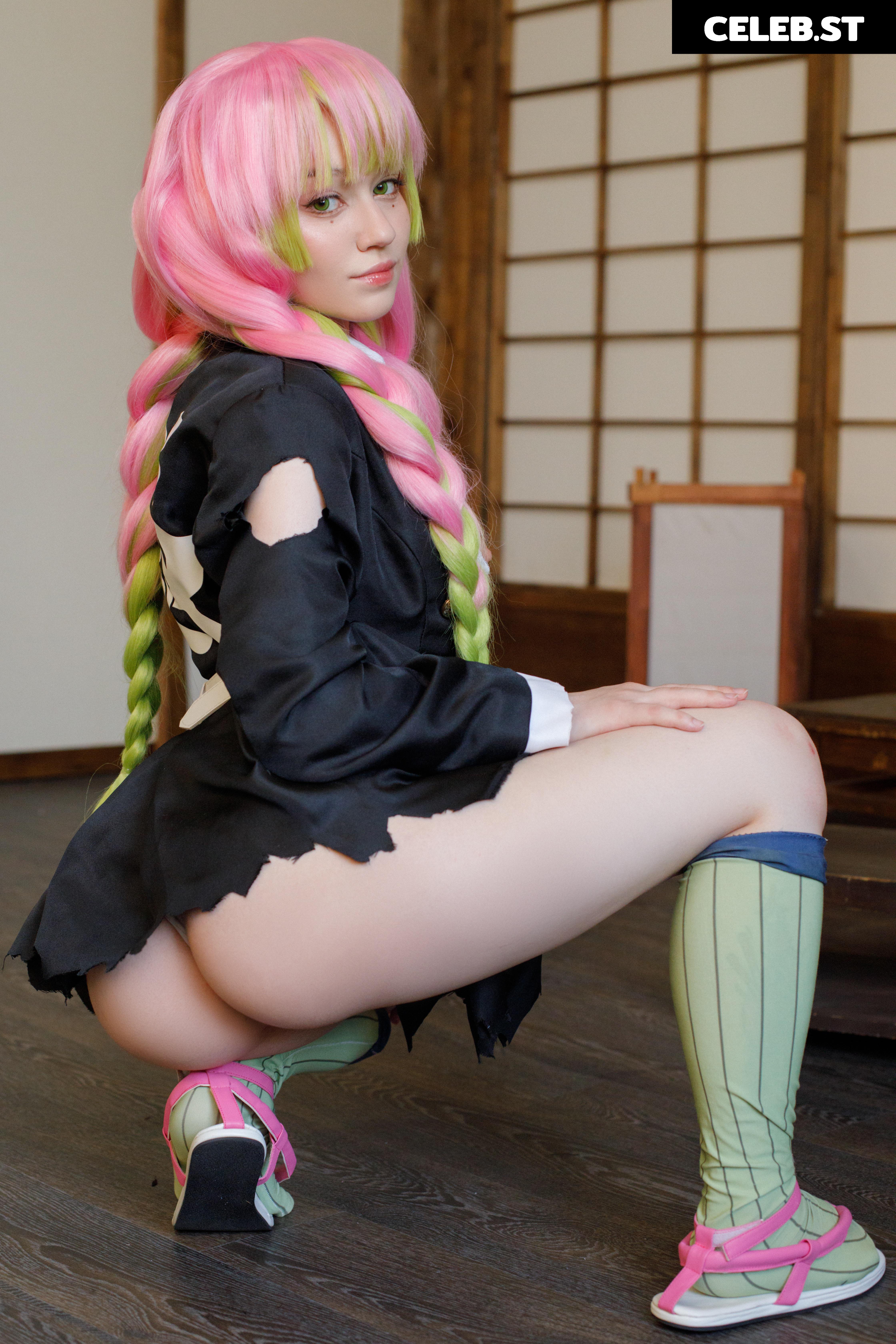 Donna loli Image 23844061