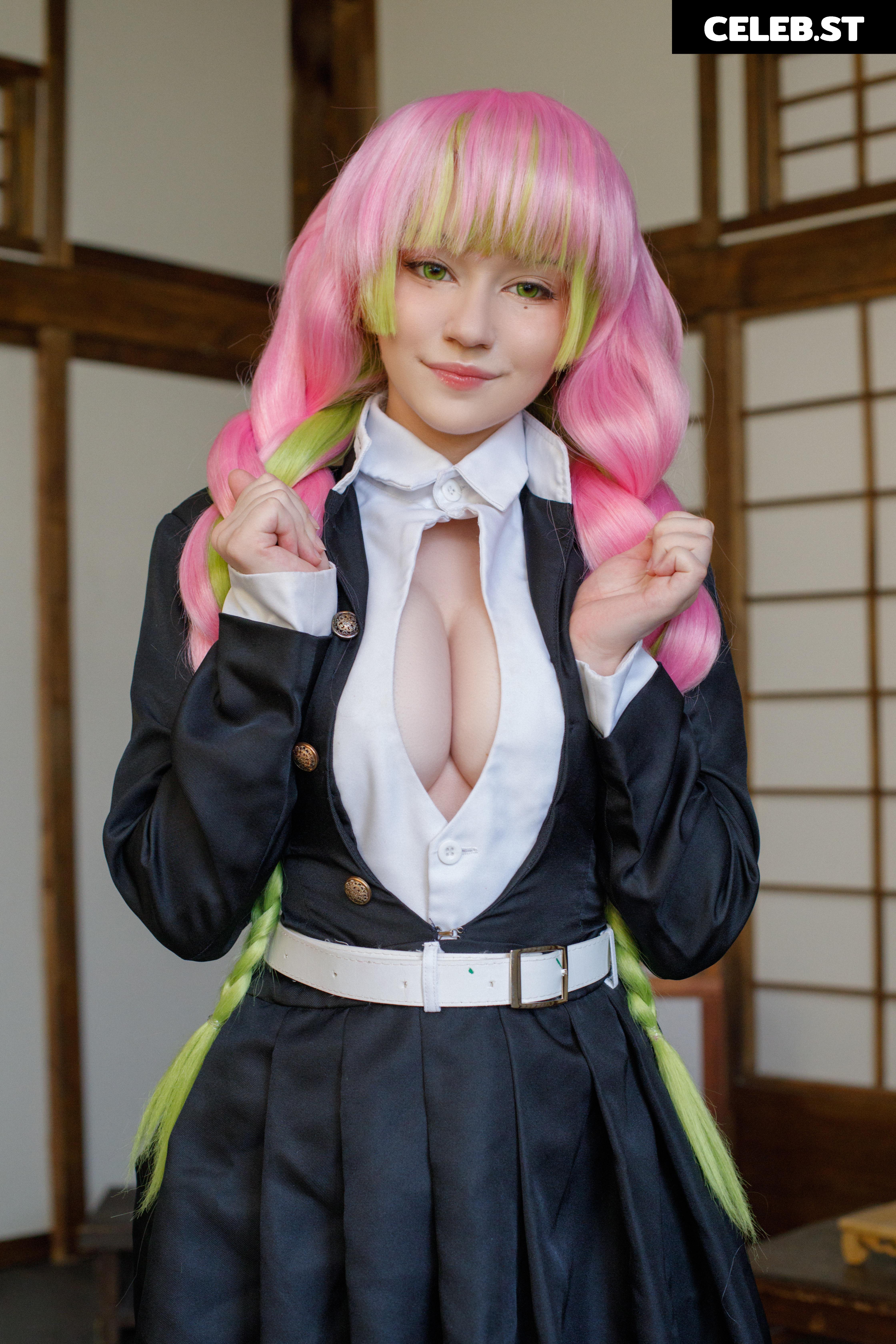 Donna loli Image 23844065