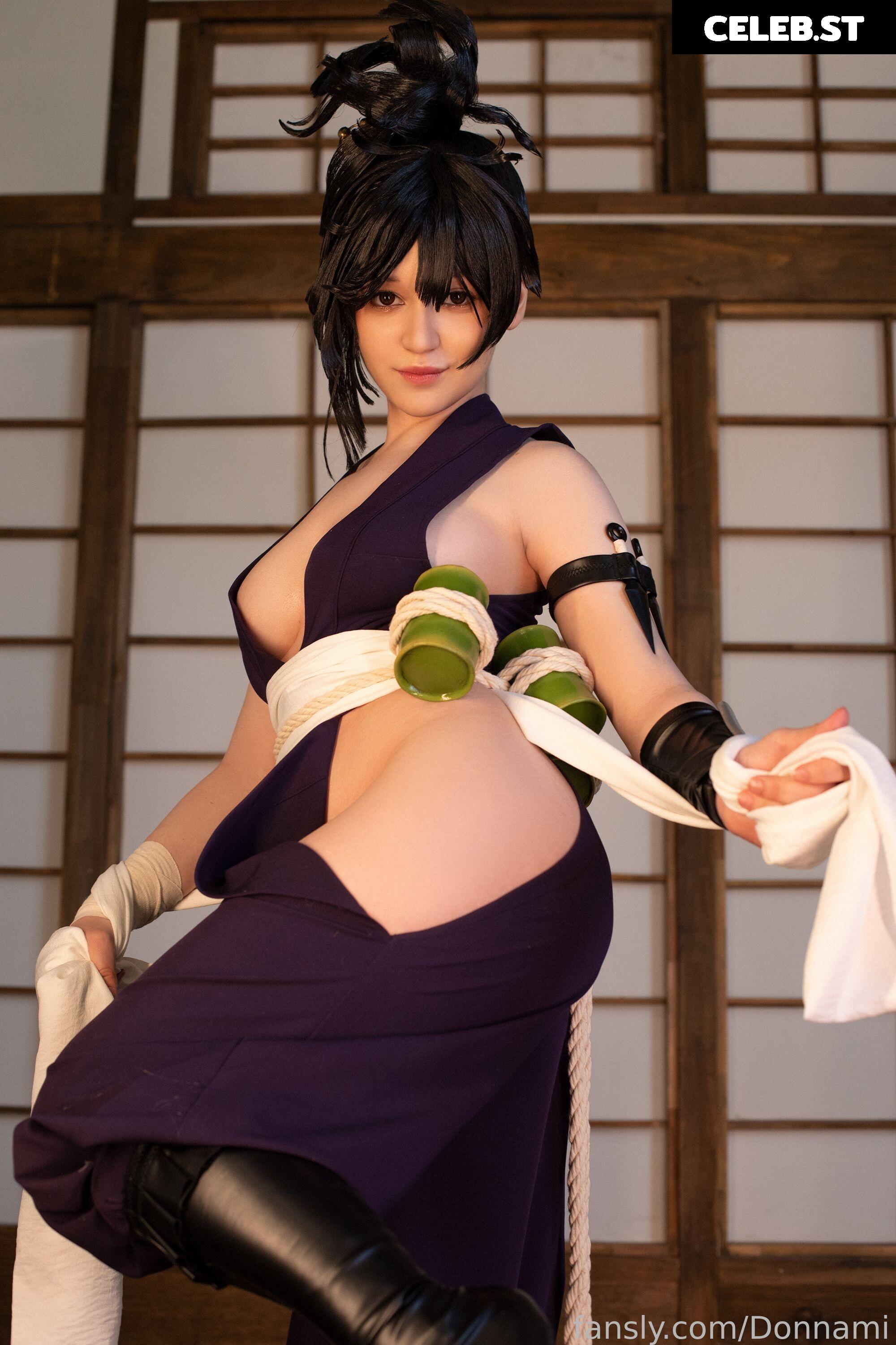Donna loli Image 23844393