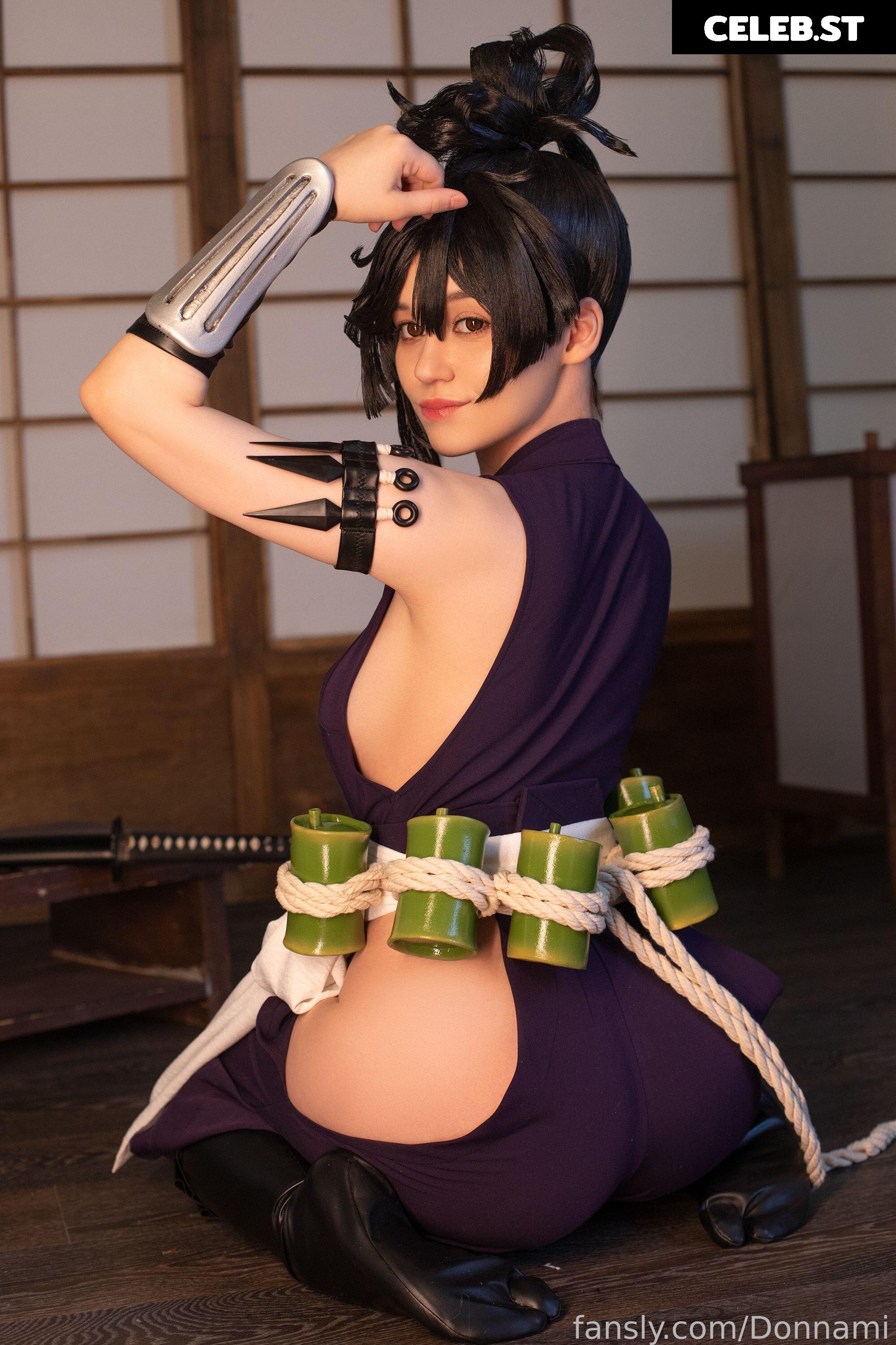 Donna loli Image 23844392