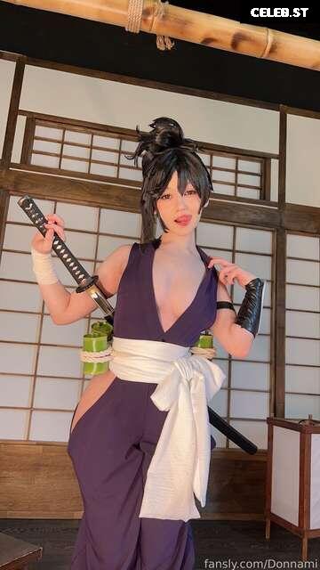 Donna loli Image 23844377