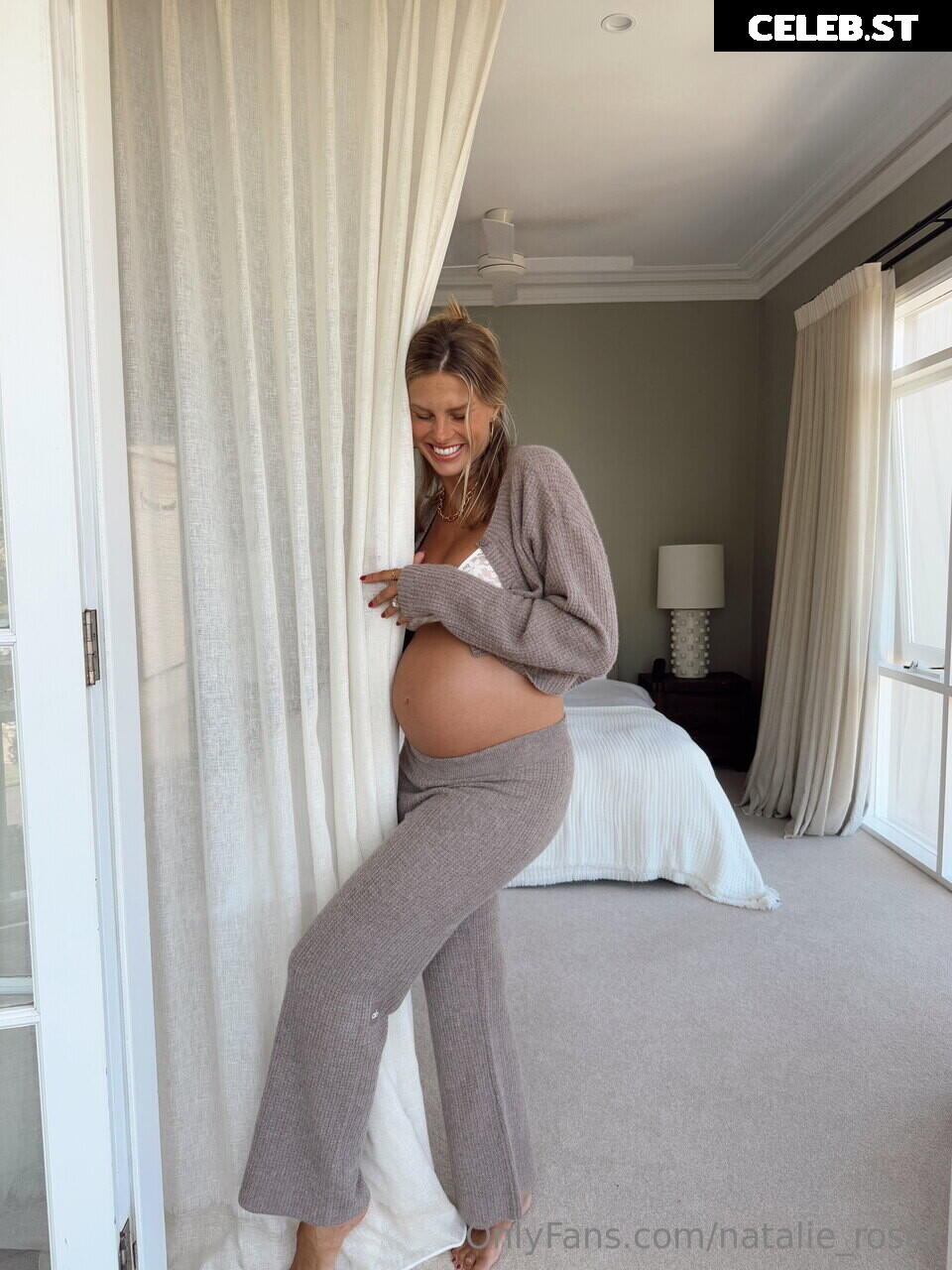 Natalie Jayne Roser/ Series Magazine Image 23846149