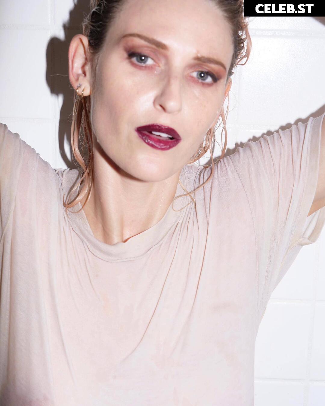 Emily Armstrong Image 23841019