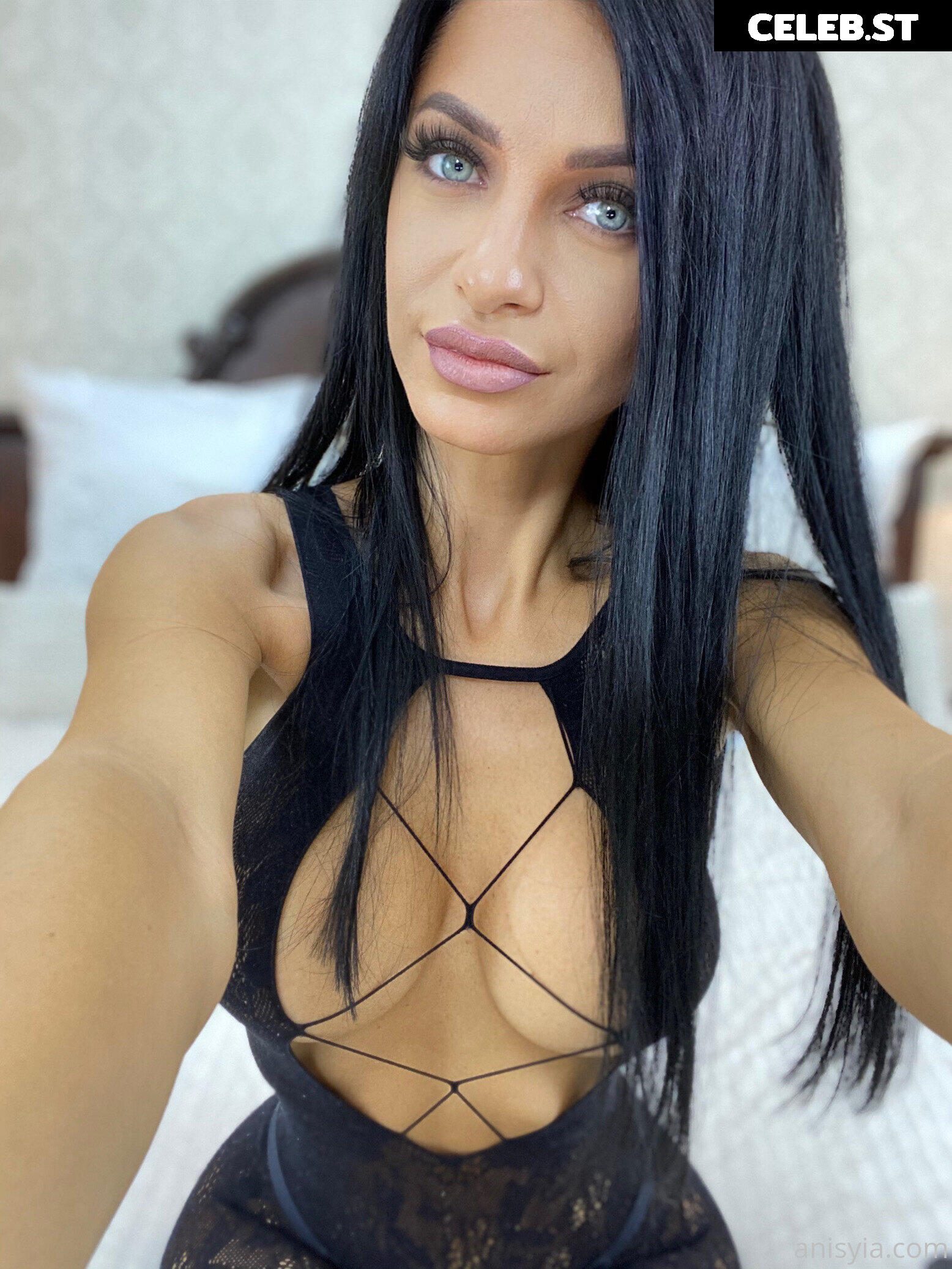 Anisyia Image 2384124