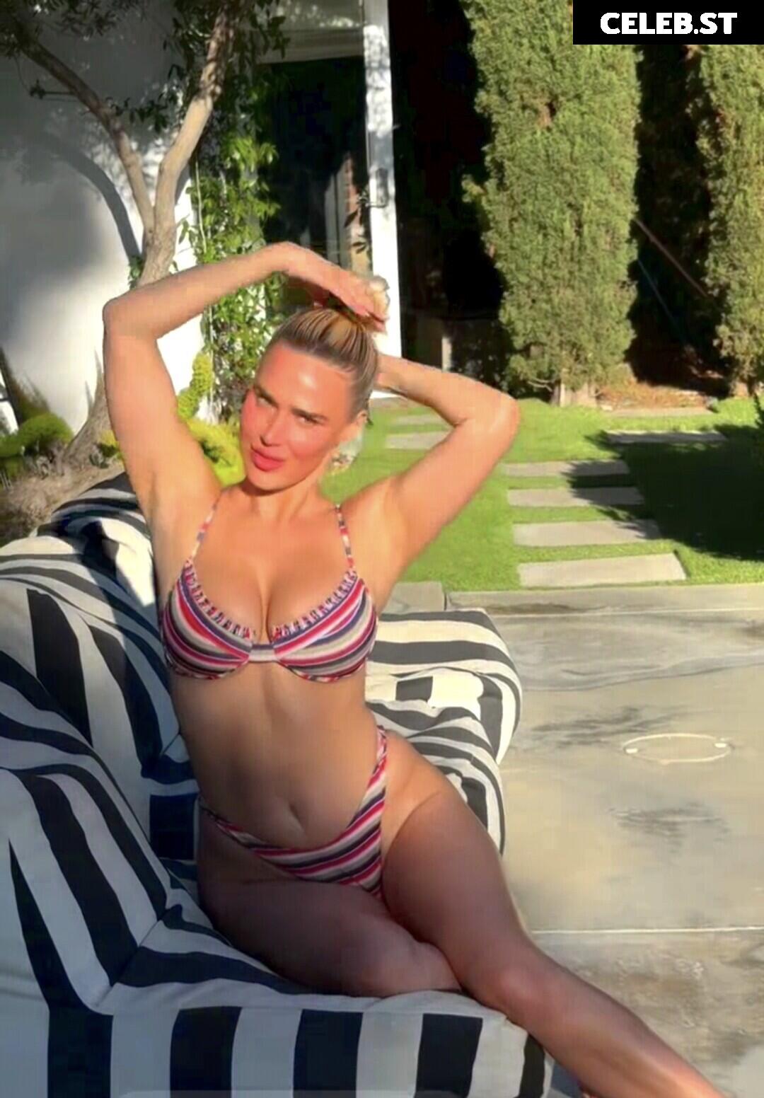 WWE Lana / CJ Perry Image 23840804