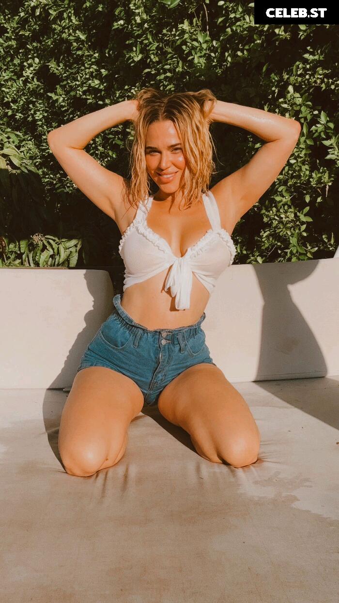 WWE Lana / CJ Perry Image 23840531