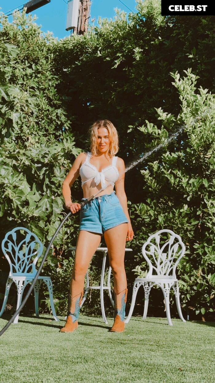 WWE Lana / CJ Perry Image 23840530