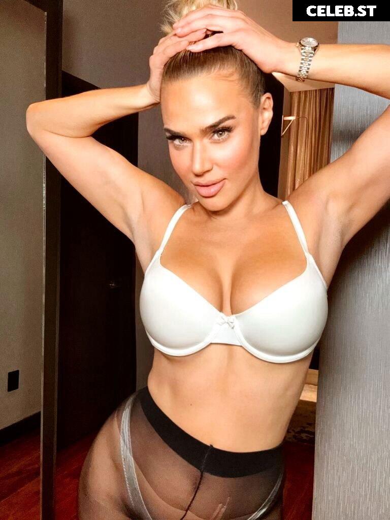 WWE Lana / CJ Perry Image 23840485